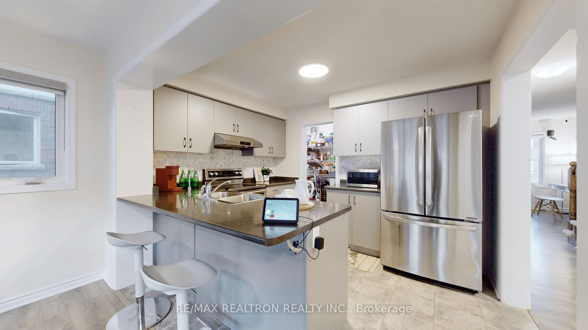 Photo 14 of 2408 Fall Harvest Crescent, Pickering, Rural Pickering — HOMEH