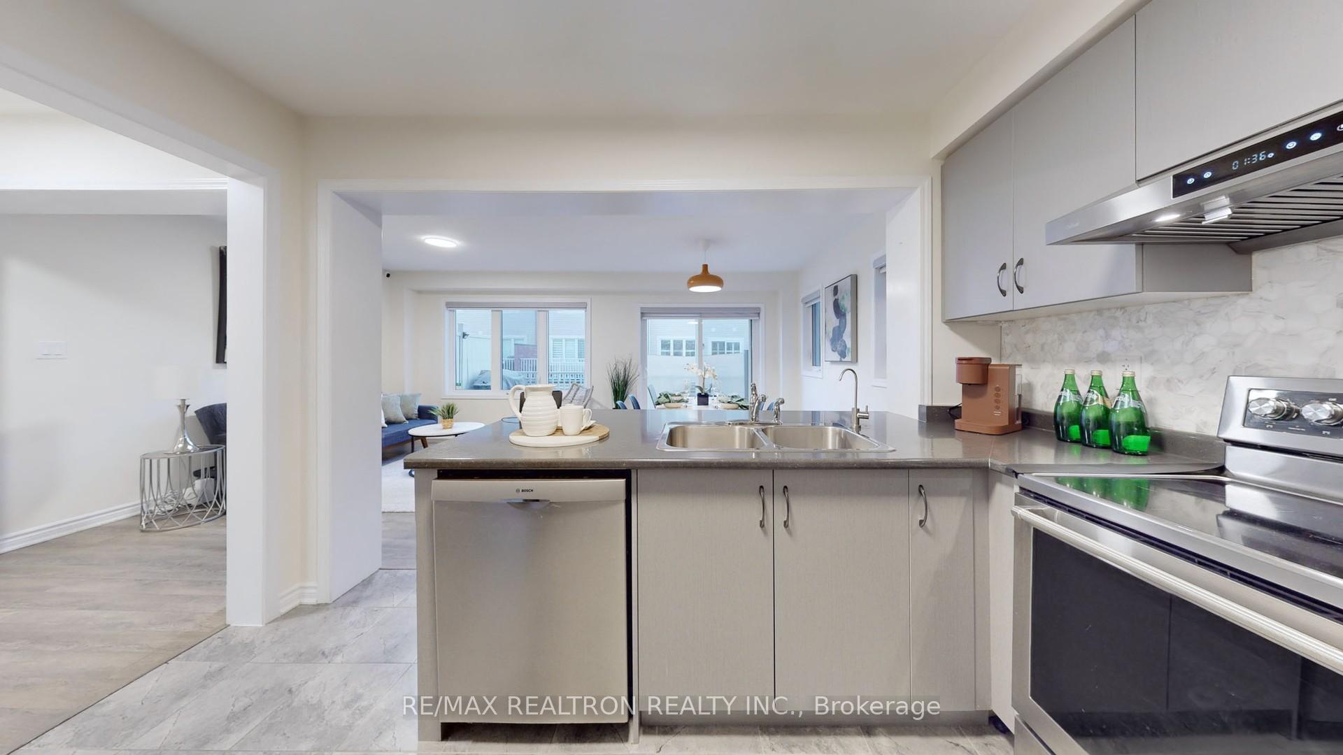Photo 17 of 2408 Fall Harvest Crescent, Pickering, Rural Pickering — HOMEH