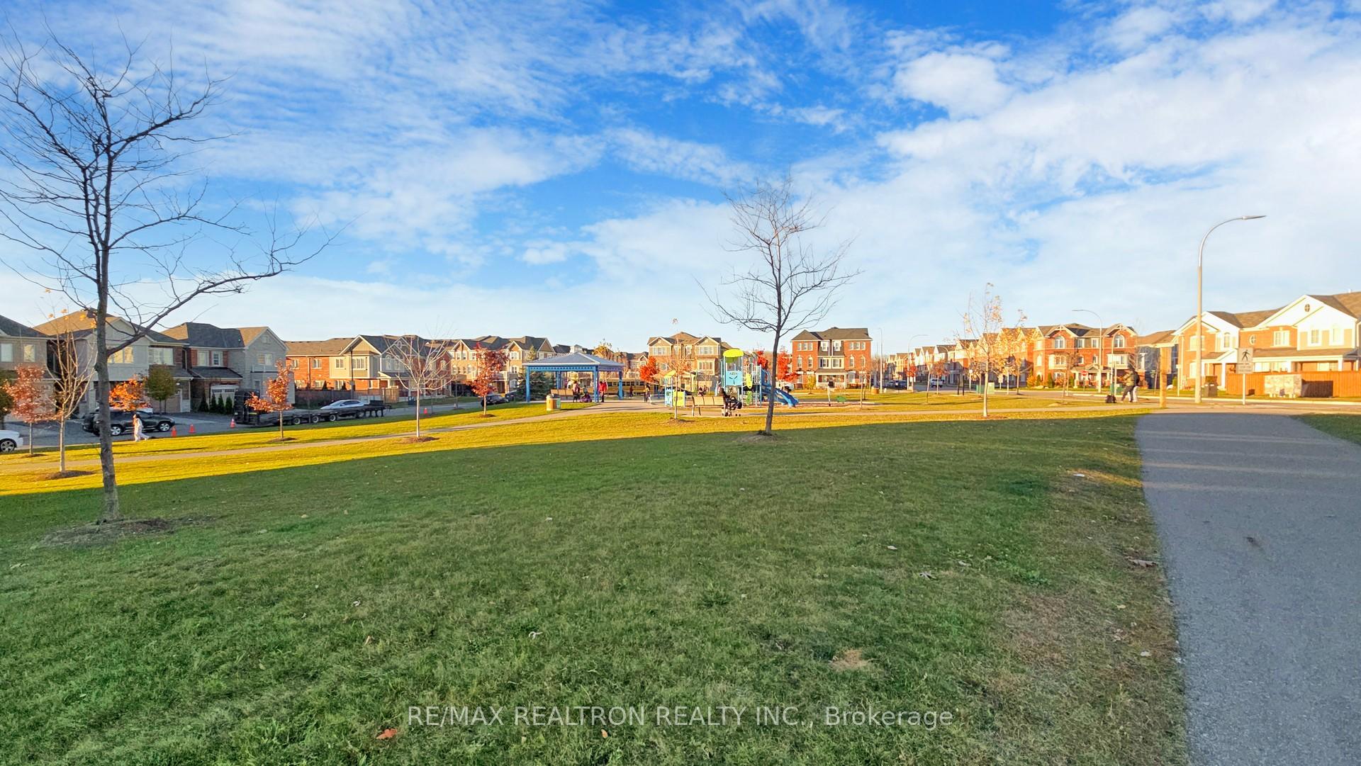Photo 40 of 2408 Fall Harvest Crescent, Pickering, Rural Pickering — HOMEH