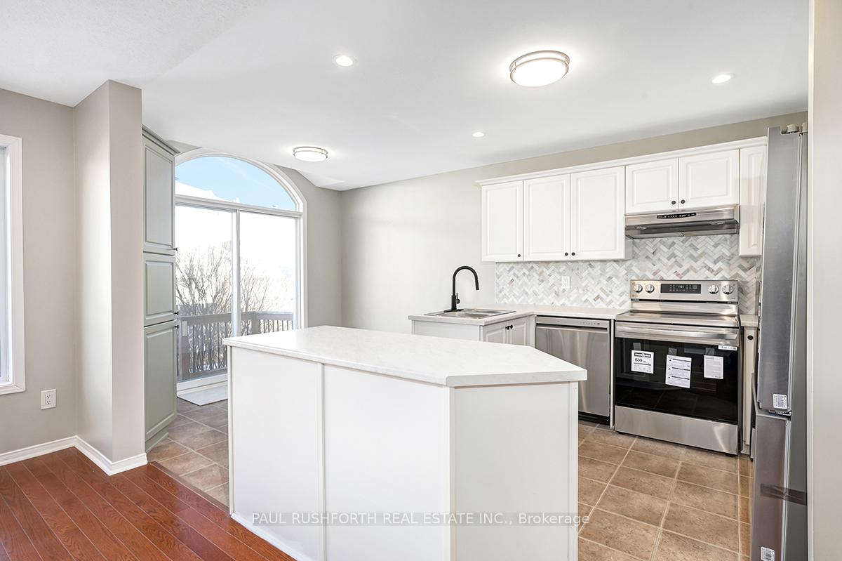 Photo 11 of 1033 Candlewood Street, Ottawa, Avalon East — HOMEH