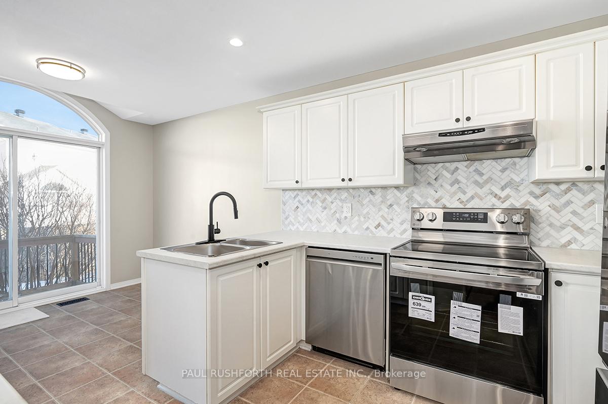 Photo 12 of 1033 Candlewood Street, Ottawa, Avalon East — HOMEH