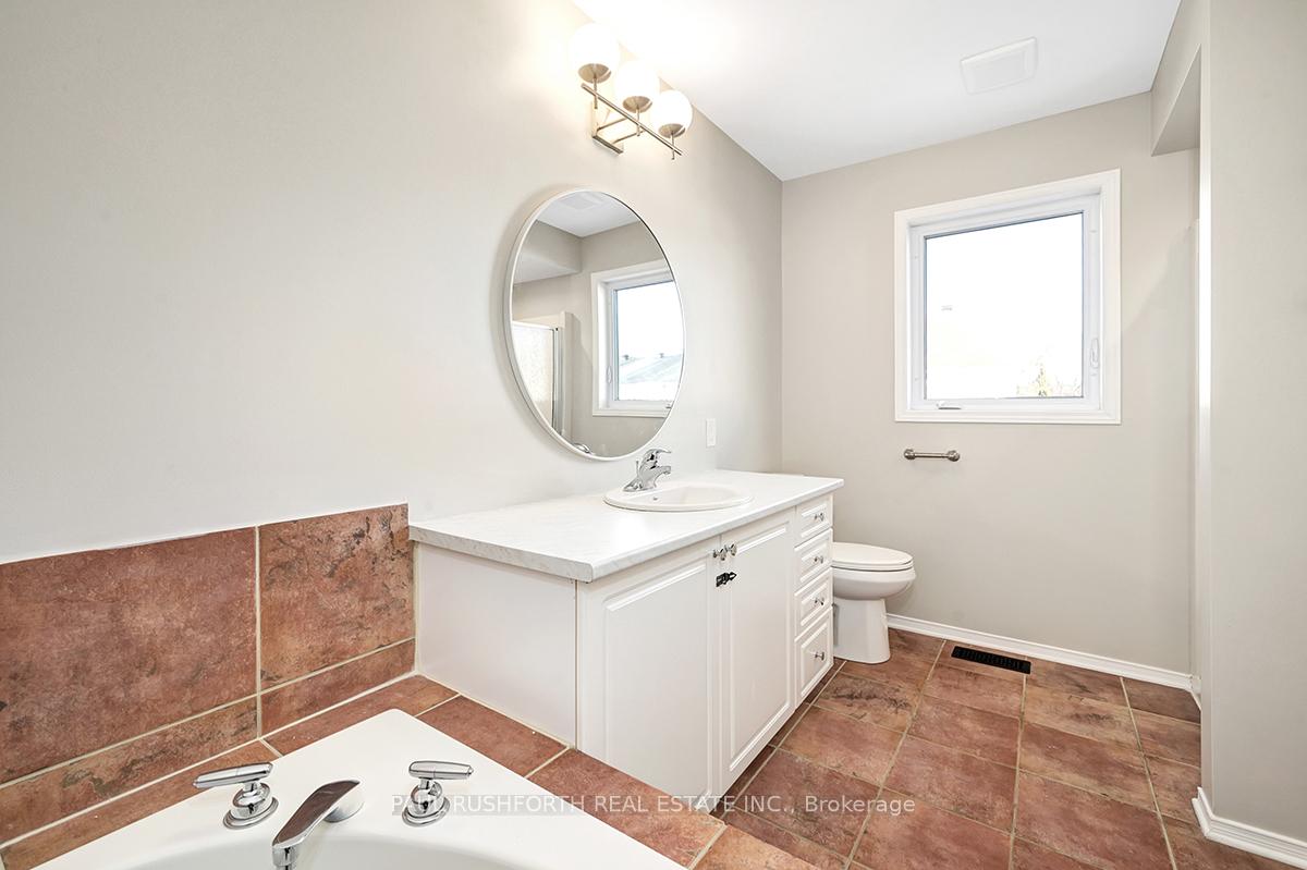 Photo 20 of 1033 Candlewood Street, Ottawa, Avalon East — HOMEH