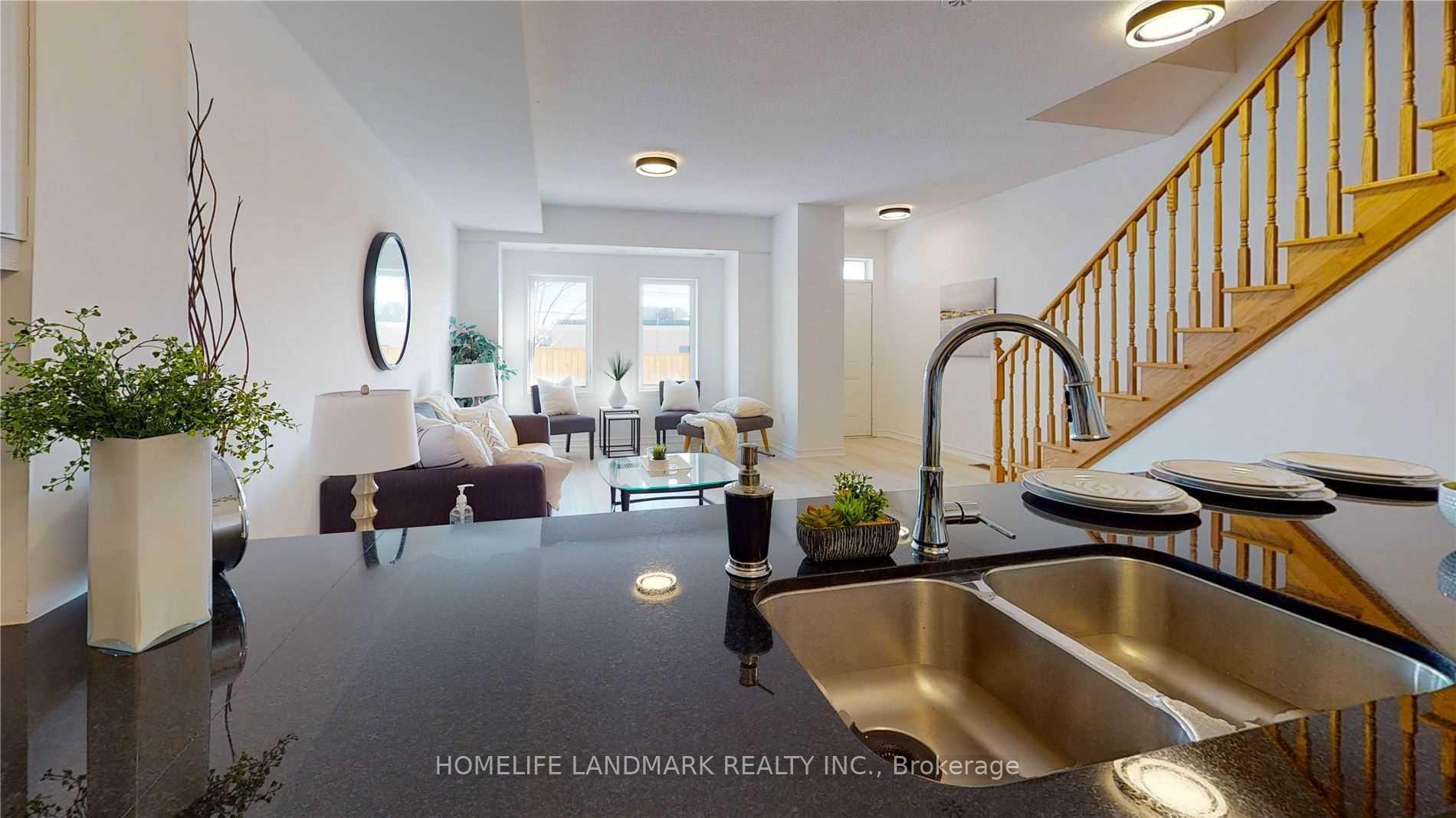 Photo 11 of Unit 5, 1020 Dunsley Way, Whitby, Pringle Creek — HOMEH
