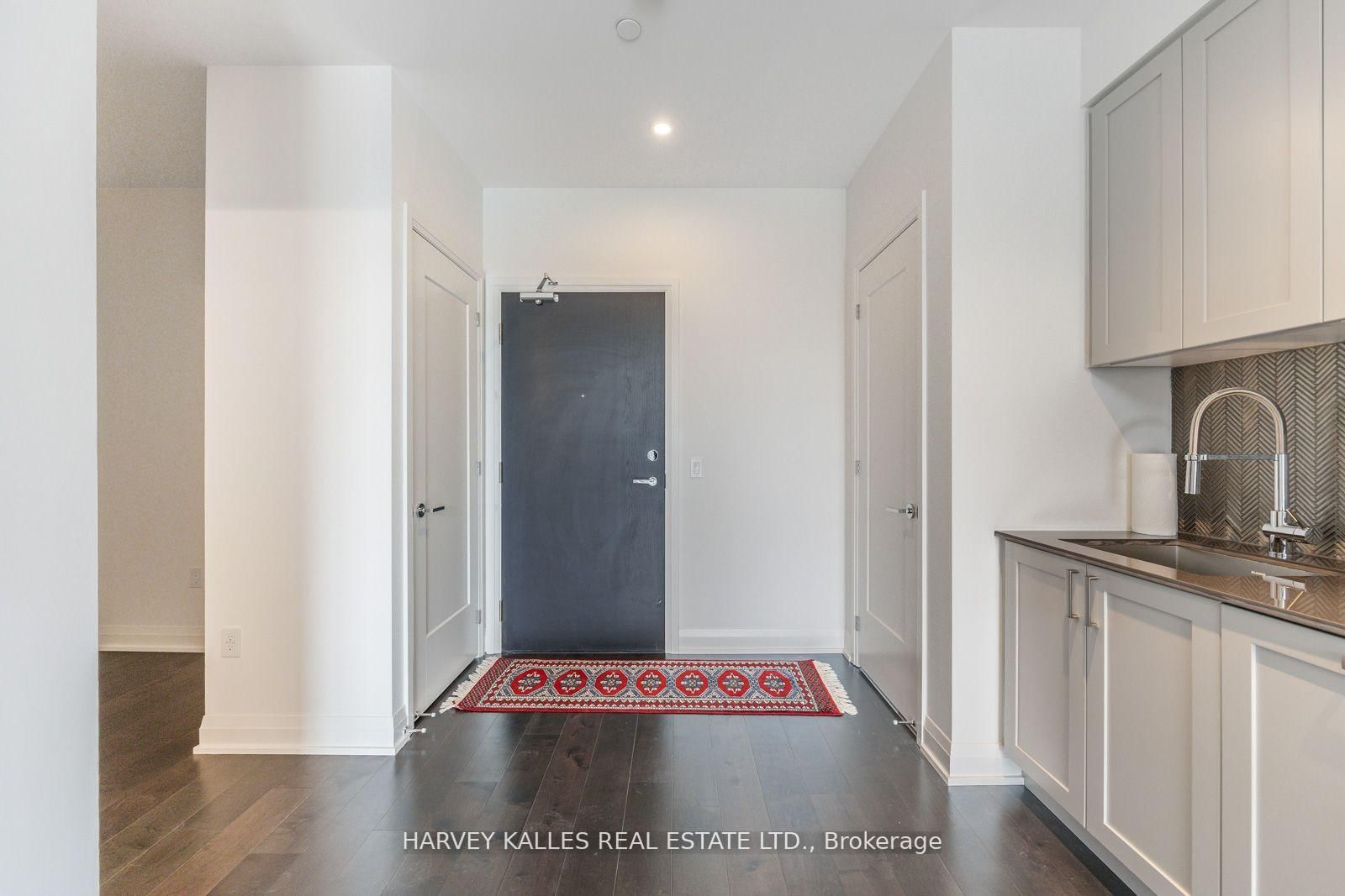 Photo 10 of Unit 419, 293 The Kingsway, Etobicoke, Edenbridge-Humber Valley — HOMEH