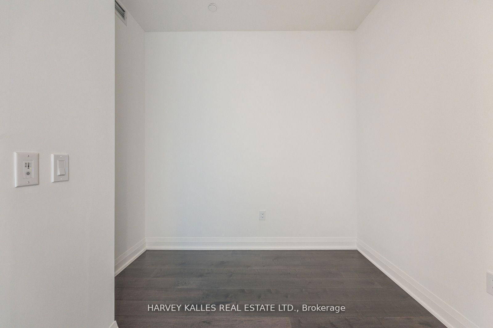 Photo 5 of Unit 419, 293 The Kingsway, Etobicoke, Edenbridge-Humber Valley — HOMEH