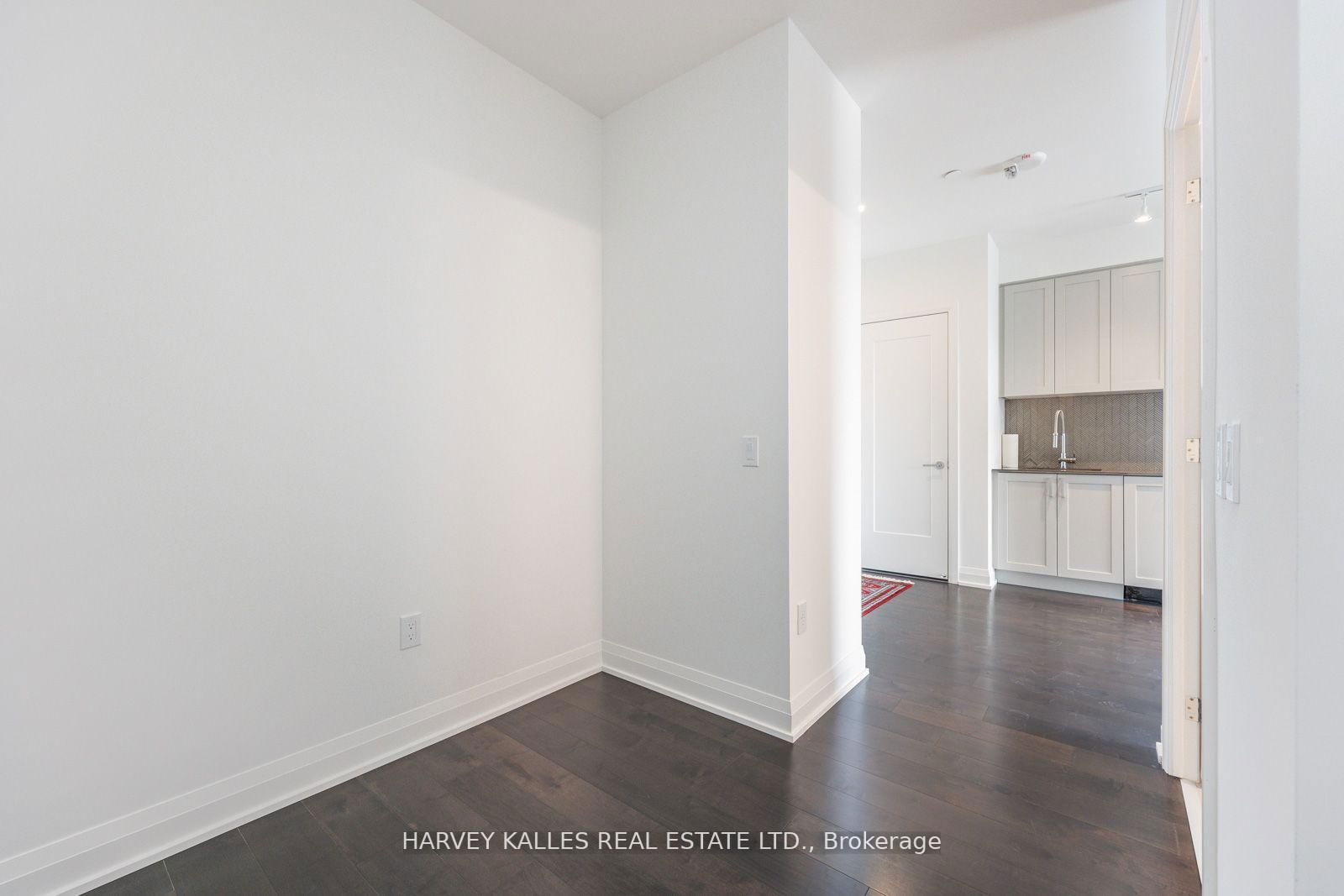 Photo 6 of Unit 419, 293 The Kingsway, Etobicoke, Edenbridge-Humber Valley — HOMEH
