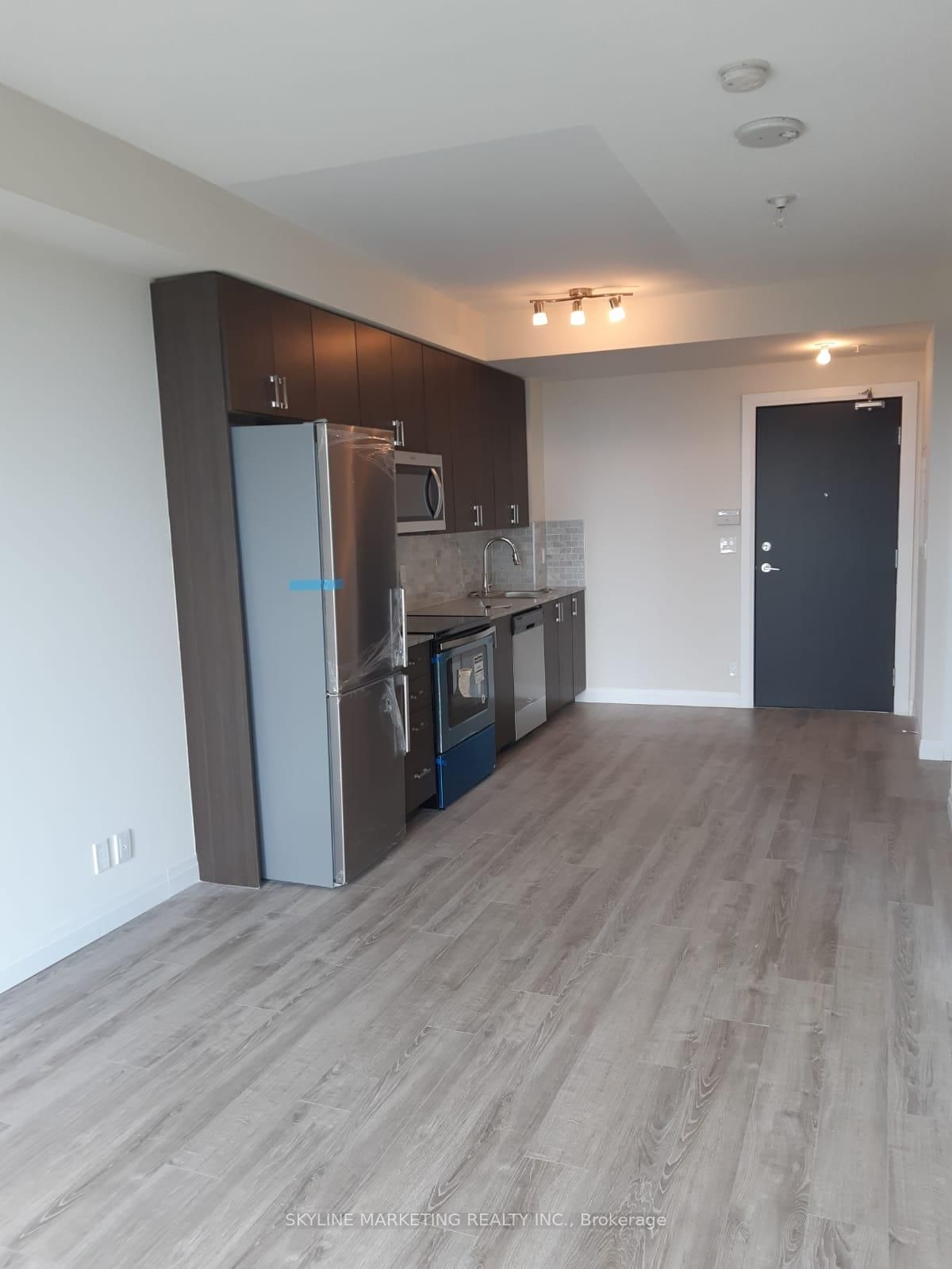 Front of Unit 1017, 22 East Haven Dr