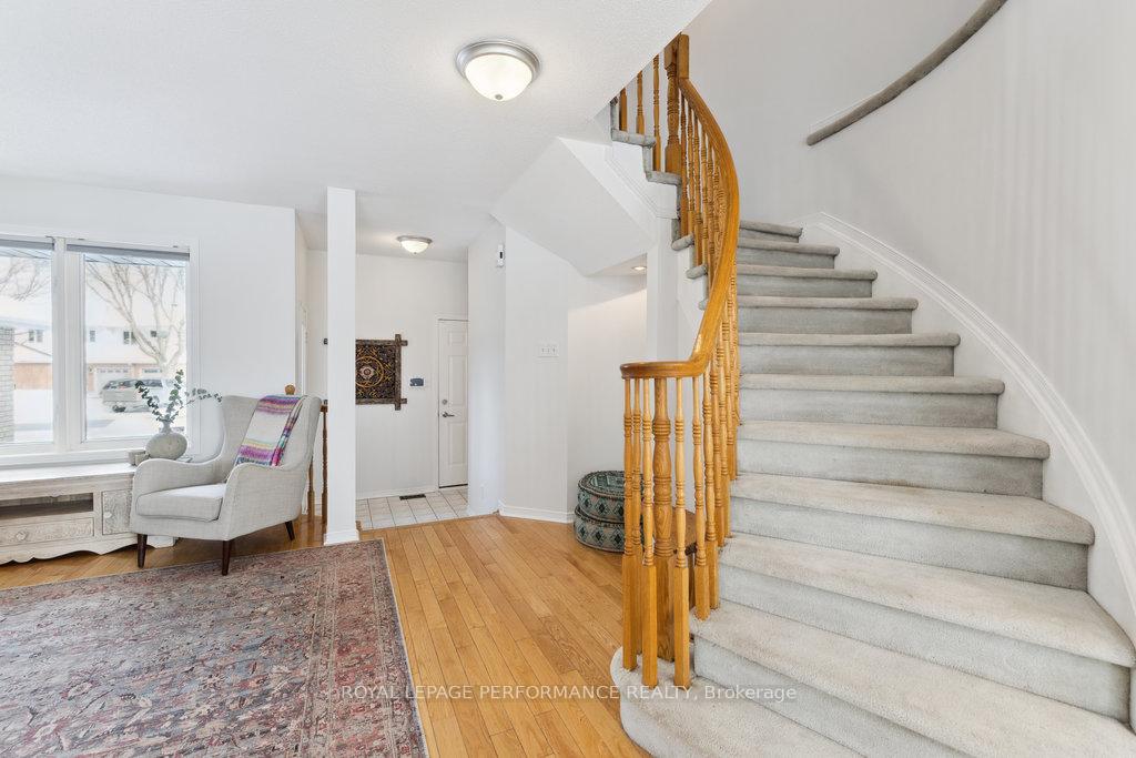 Photo 7 of 440 Lawler Crescent, Ottawa, Chatelaine Village — HOMEH