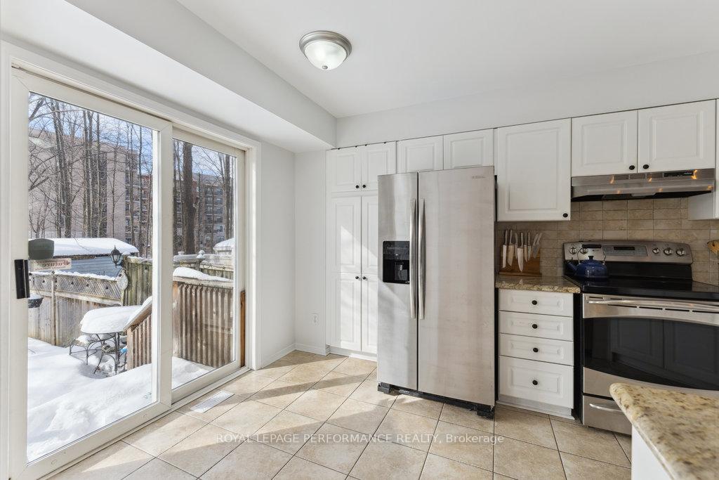 Photo 16 of 440 Lawler Crescent, Ottawa, Chatelaine Village — HOMEH