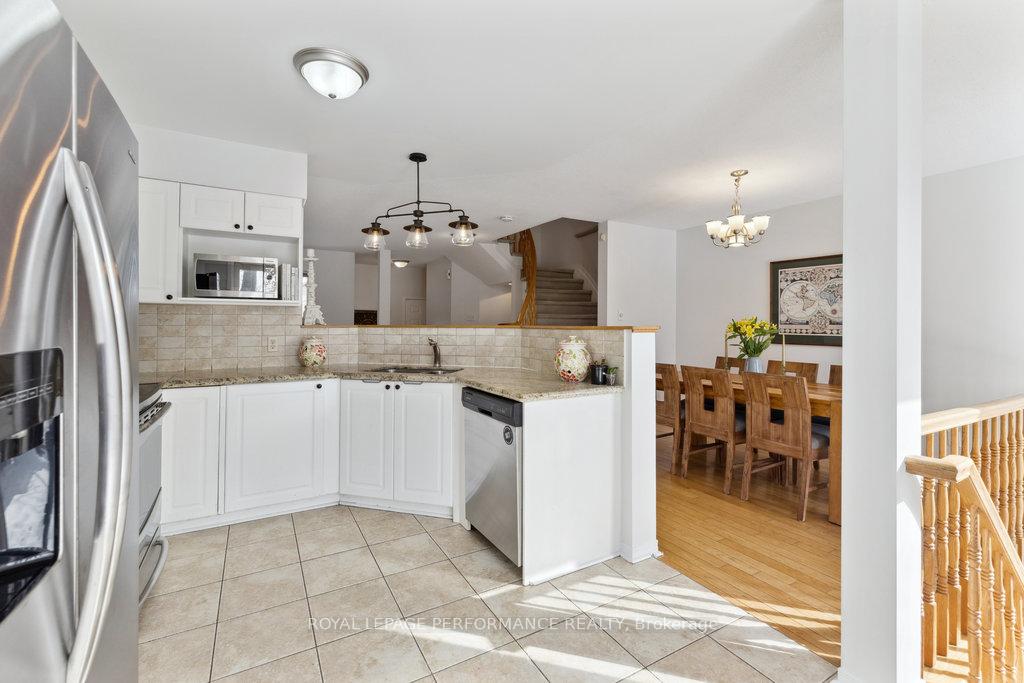 Photo 17 of 440 Lawler Crescent, Ottawa, Chatelaine Village — HOMEH