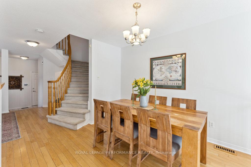 Photo 23 of 440 Lawler Crescent, Ottawa, Chatelaine Village — HOMEH