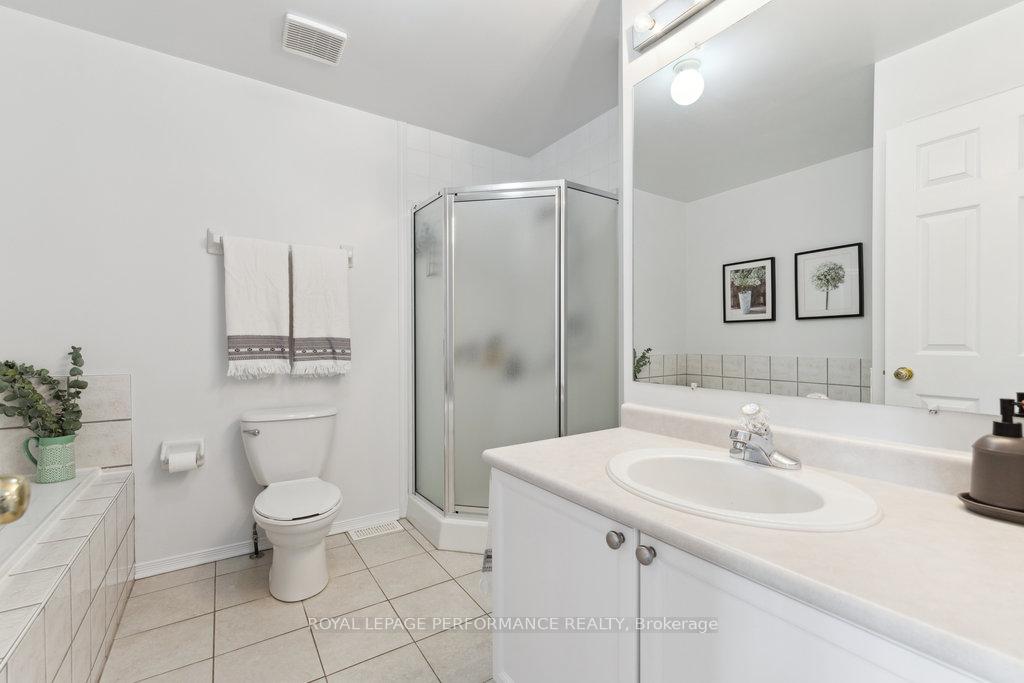 Photo 29 of 440 Lawler Crescent, Ottawa, Chatelaine Village — HOMEH