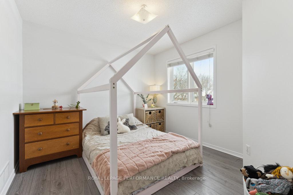 Photo 35 of 440 Lawler Crescent, Ottawa, Chatelaine Village — HOMEH