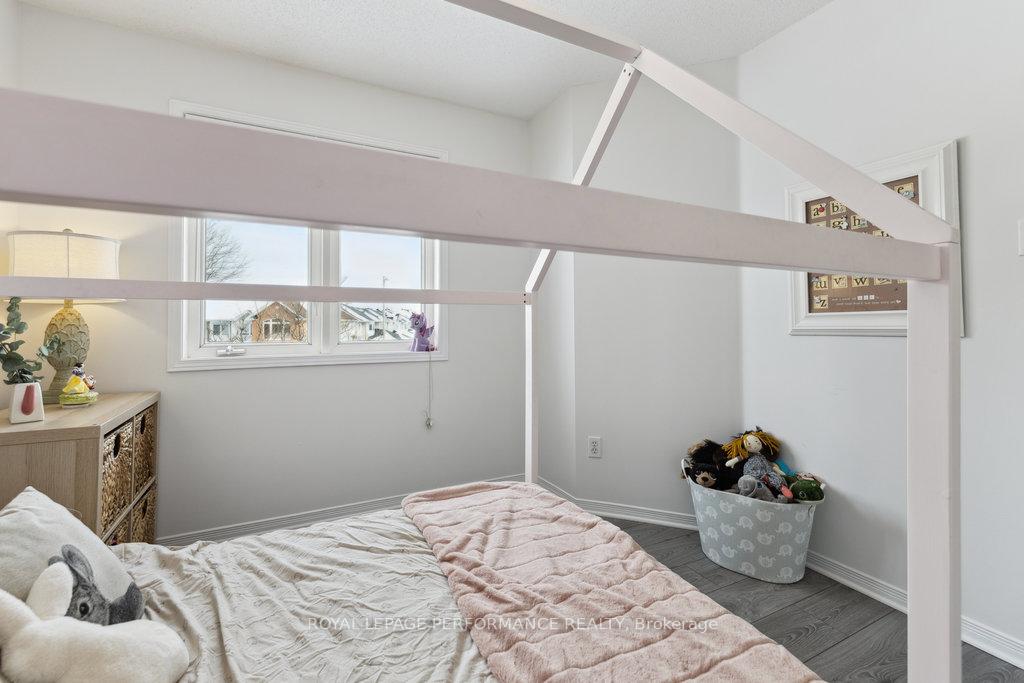 Photo 36 of 440 Lawler Crescent, Ottawa, Chatelaine Village — HOMEH