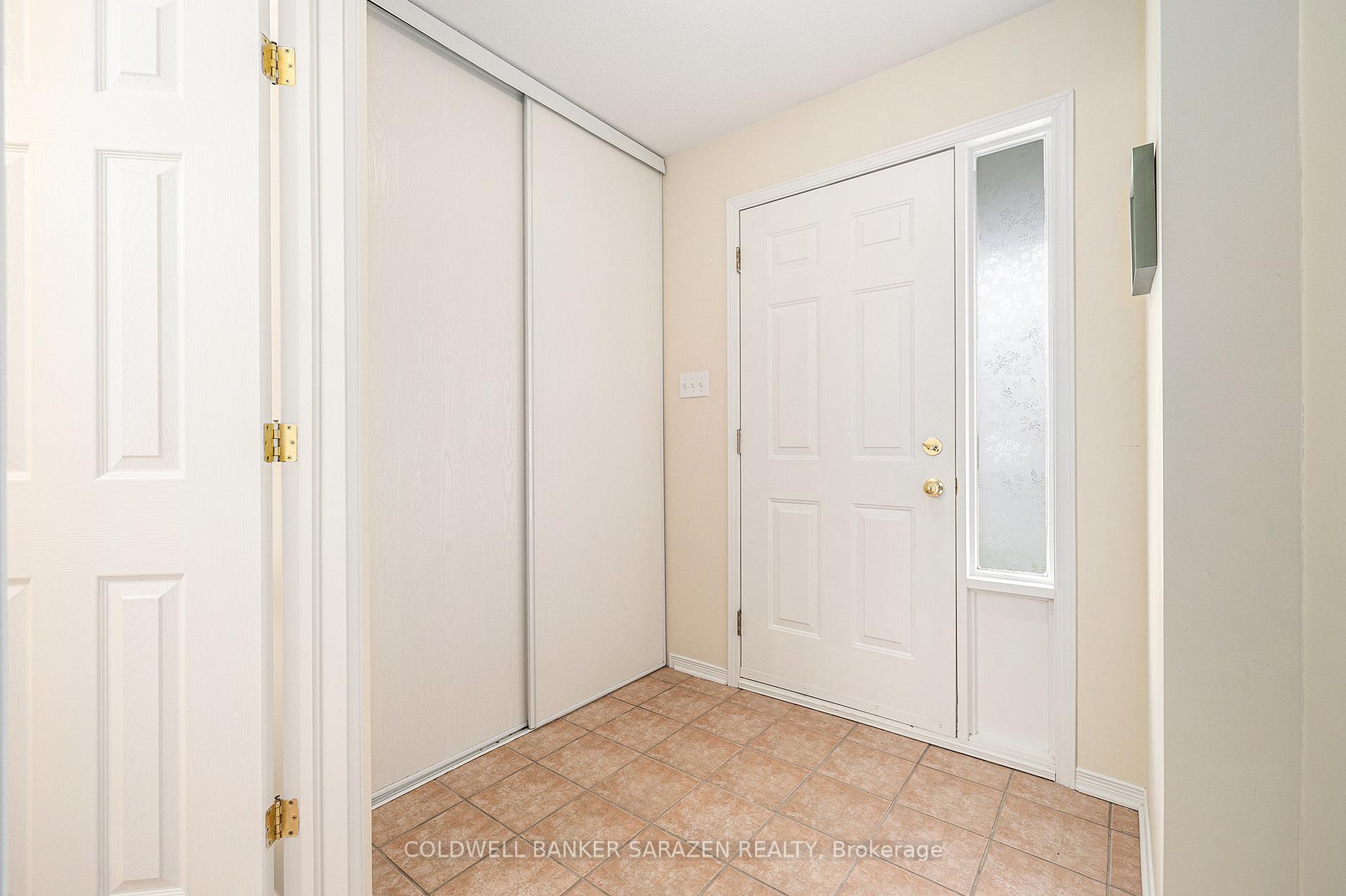 Photo 4 of 338 Fairbrooke Court, Arnprior — HOMEH