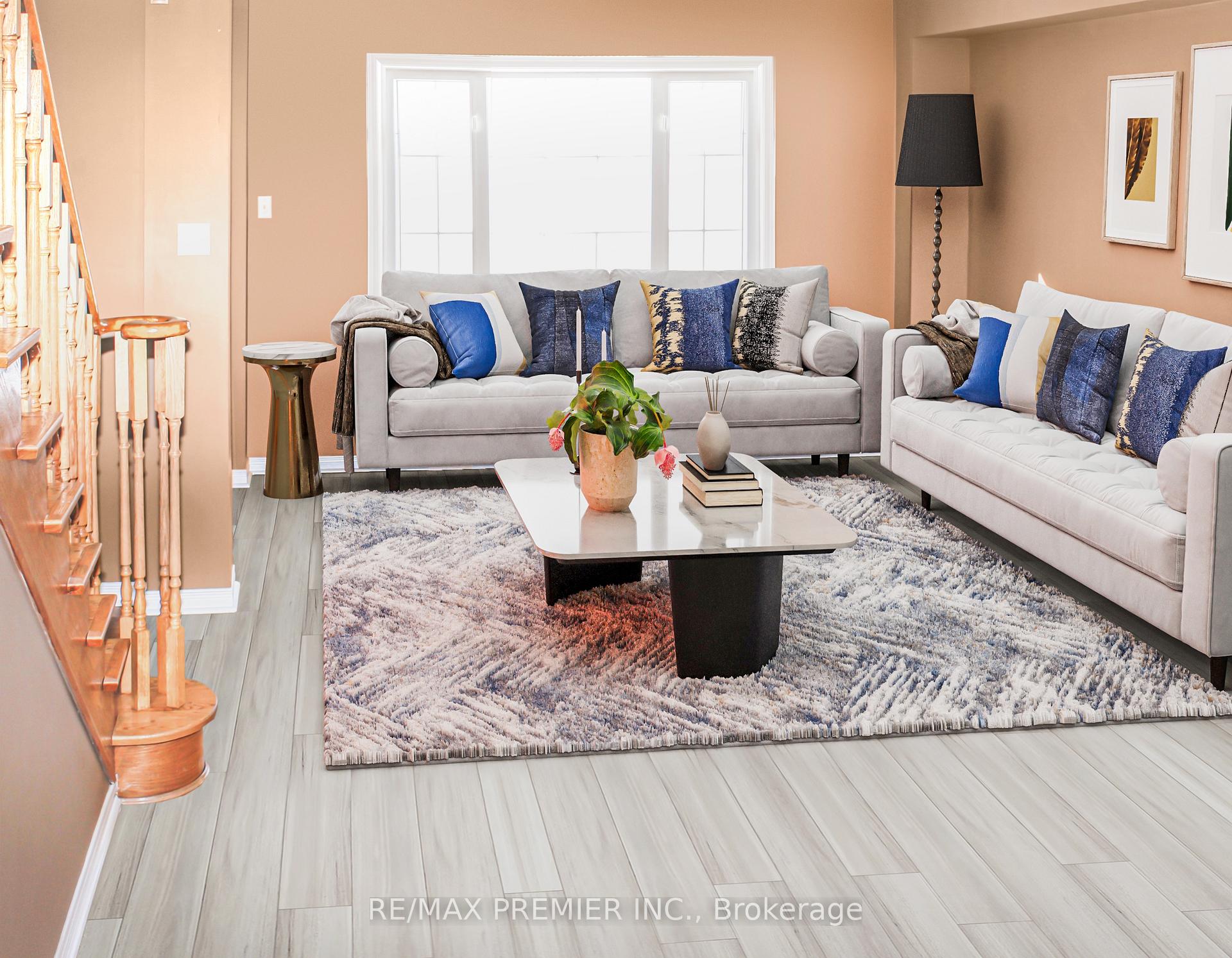 Photo 5 of 146 Foxfield Crescent, Vaughan, Patterson — HOMEH