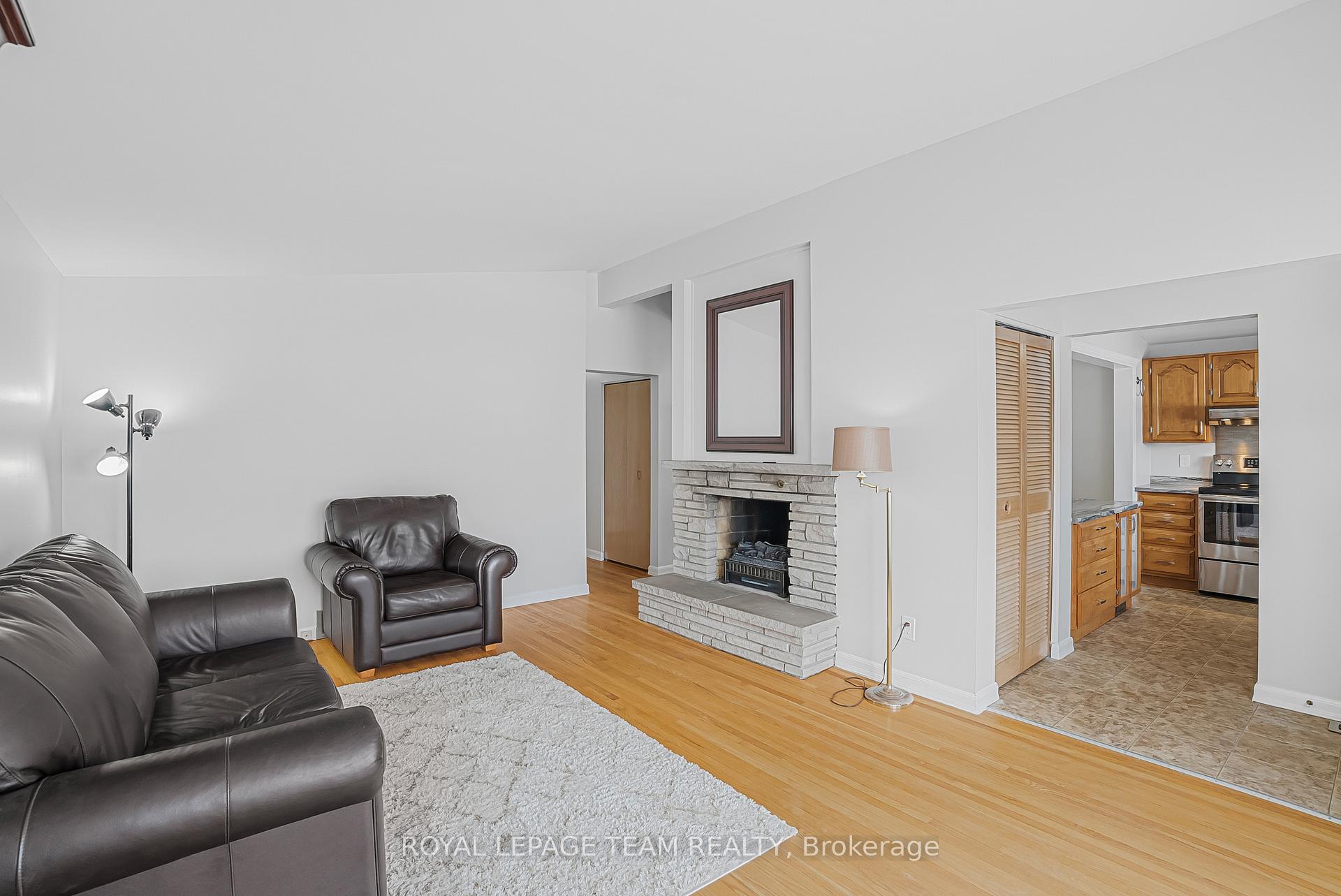 Photo 13 of 1386 Major Road, Ottawa, Bilberry Creek/Queenswood Heights — HOMEH