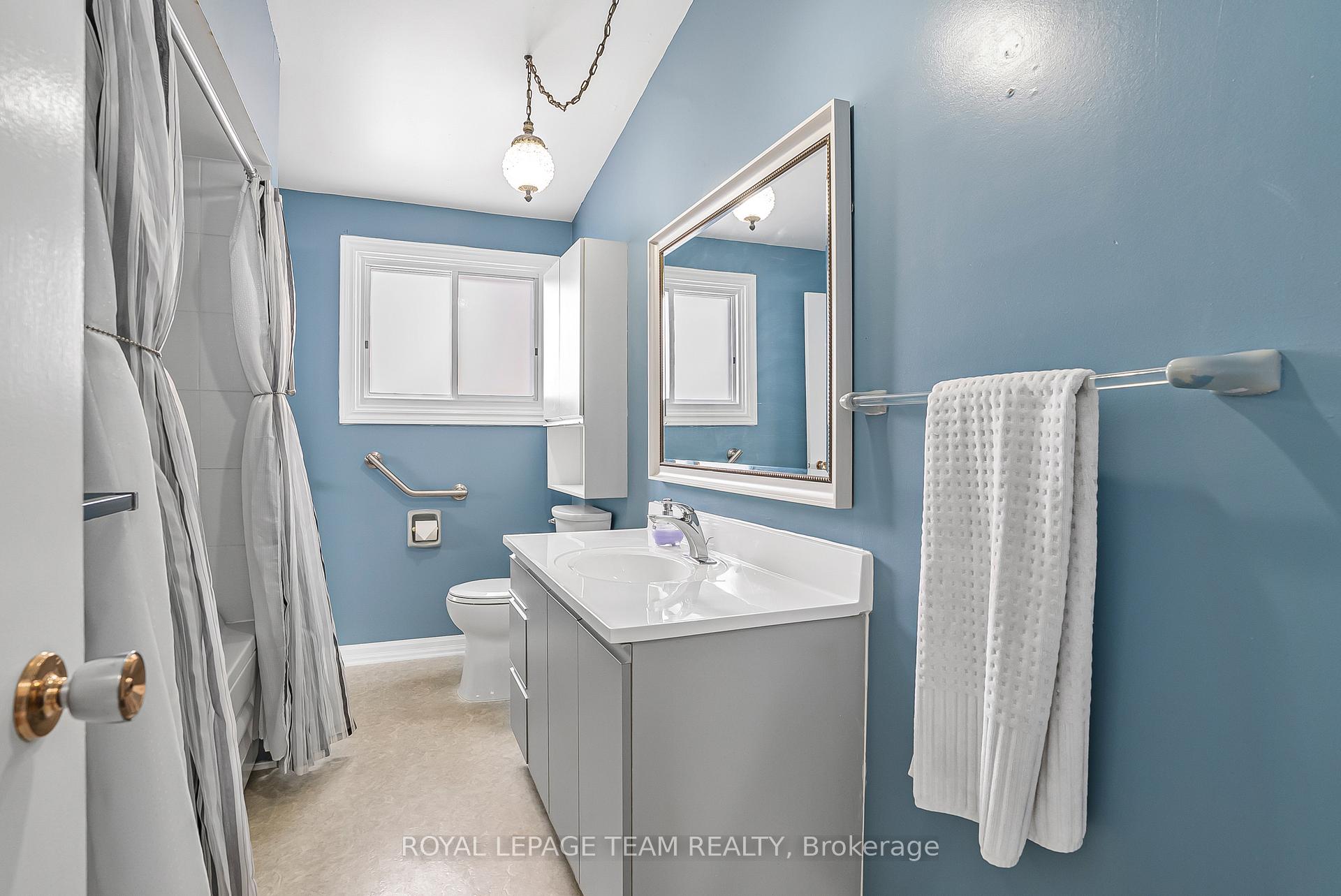 Photo 17 of 1386 Major Road, Ottawa, Bilberry Creek/Queenswood Heights — HOMEH