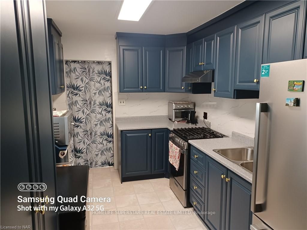 Photo 3 of 397 Victory Avenue, Welland, Lincoln/Crowland — HOMEH