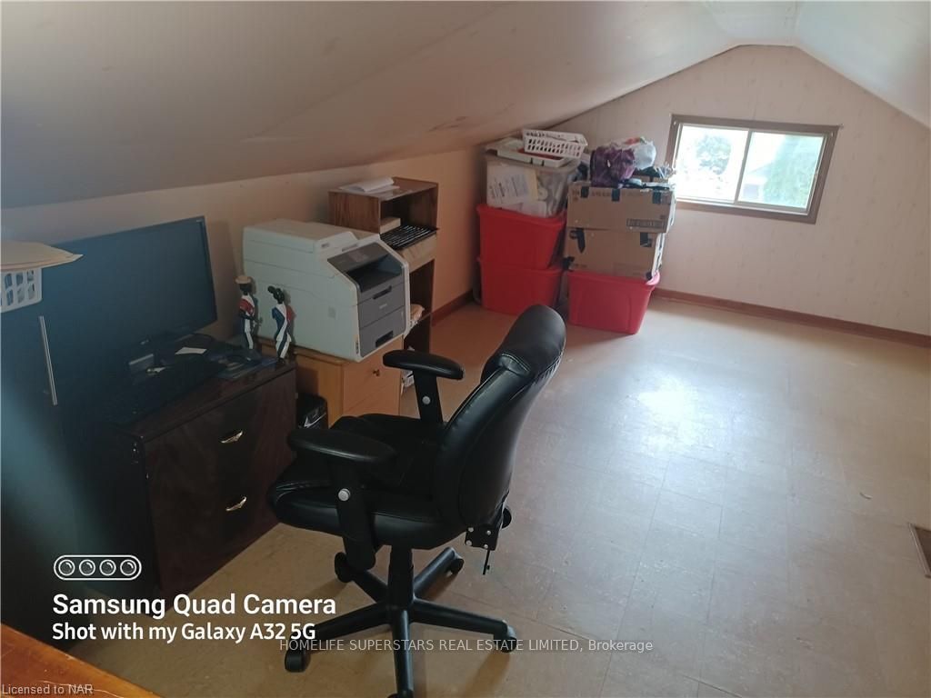 Photo 10 of 397 Victory Avenue, Welland, Lincoln/Crowland — HOMEH
