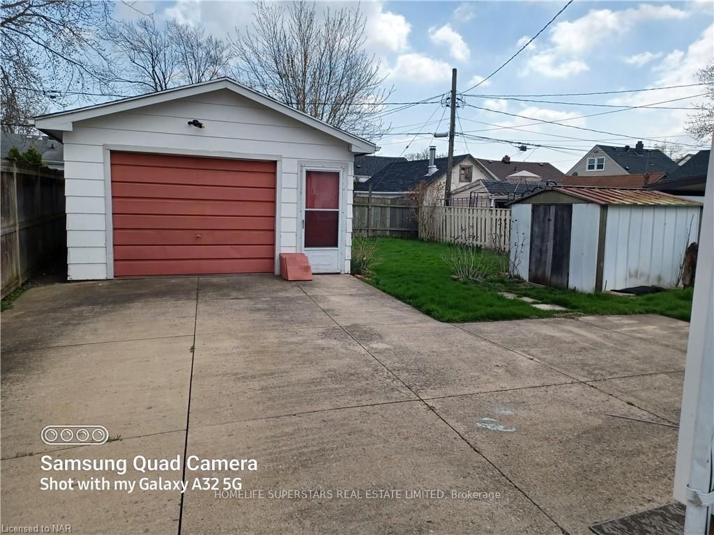 Photo 18 of 397 Victory Avenue, Welland, Lincoln/Crowland — HOMEH