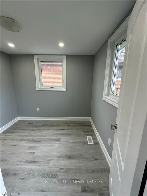 Photo 12 of 330 Dieppe Street, Welland, Lincoln/Crowland — HOMEH