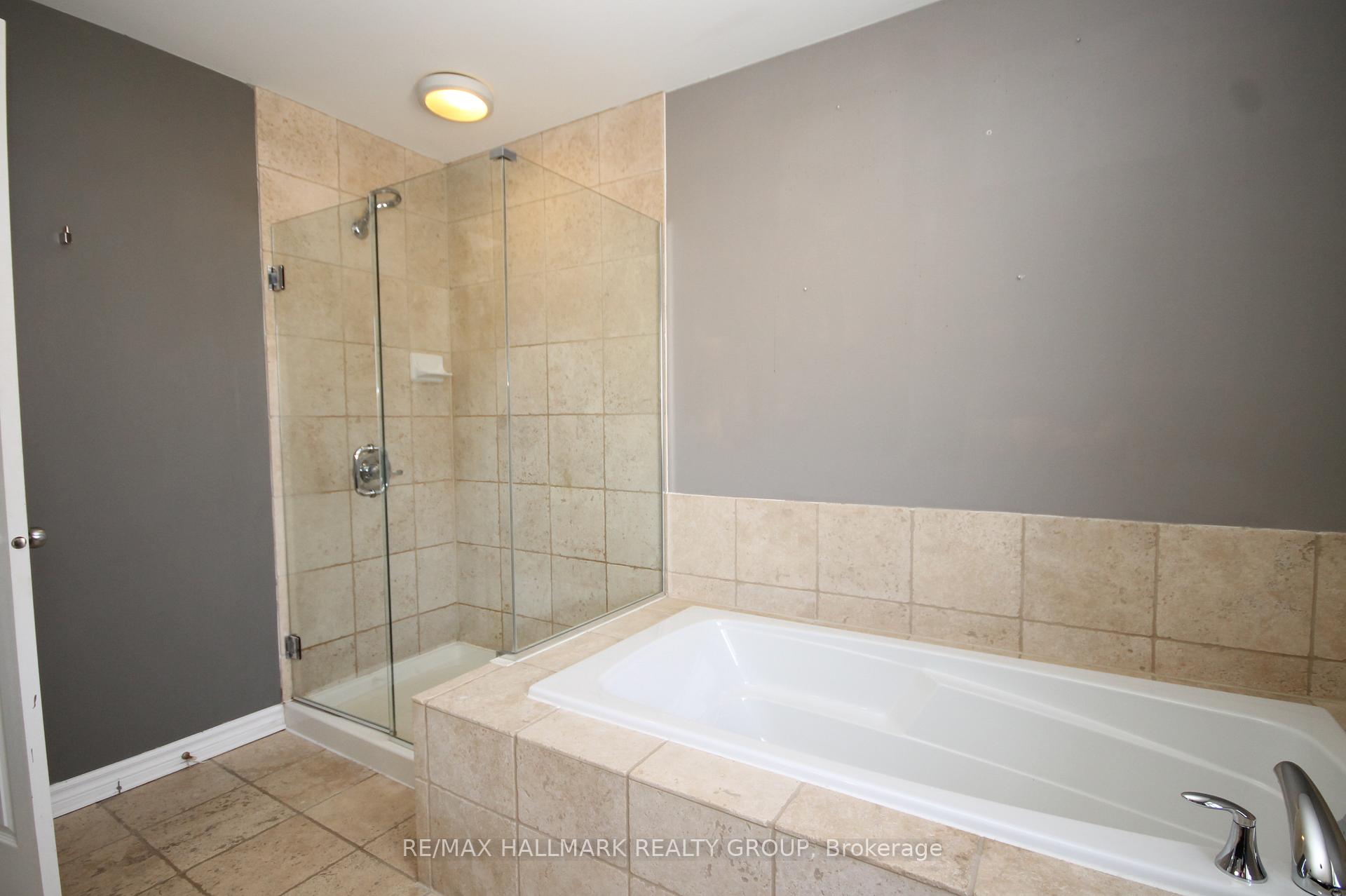 Photo 28 of 322 Fairlakes Way, Ottawa, Avalon East — HOMEH
