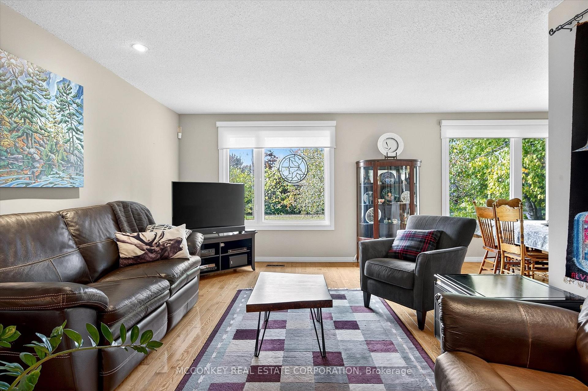 Photo 7 of 1216 Hilliard Street, Peterborough, Northcrest Ward 5 — HOMEH