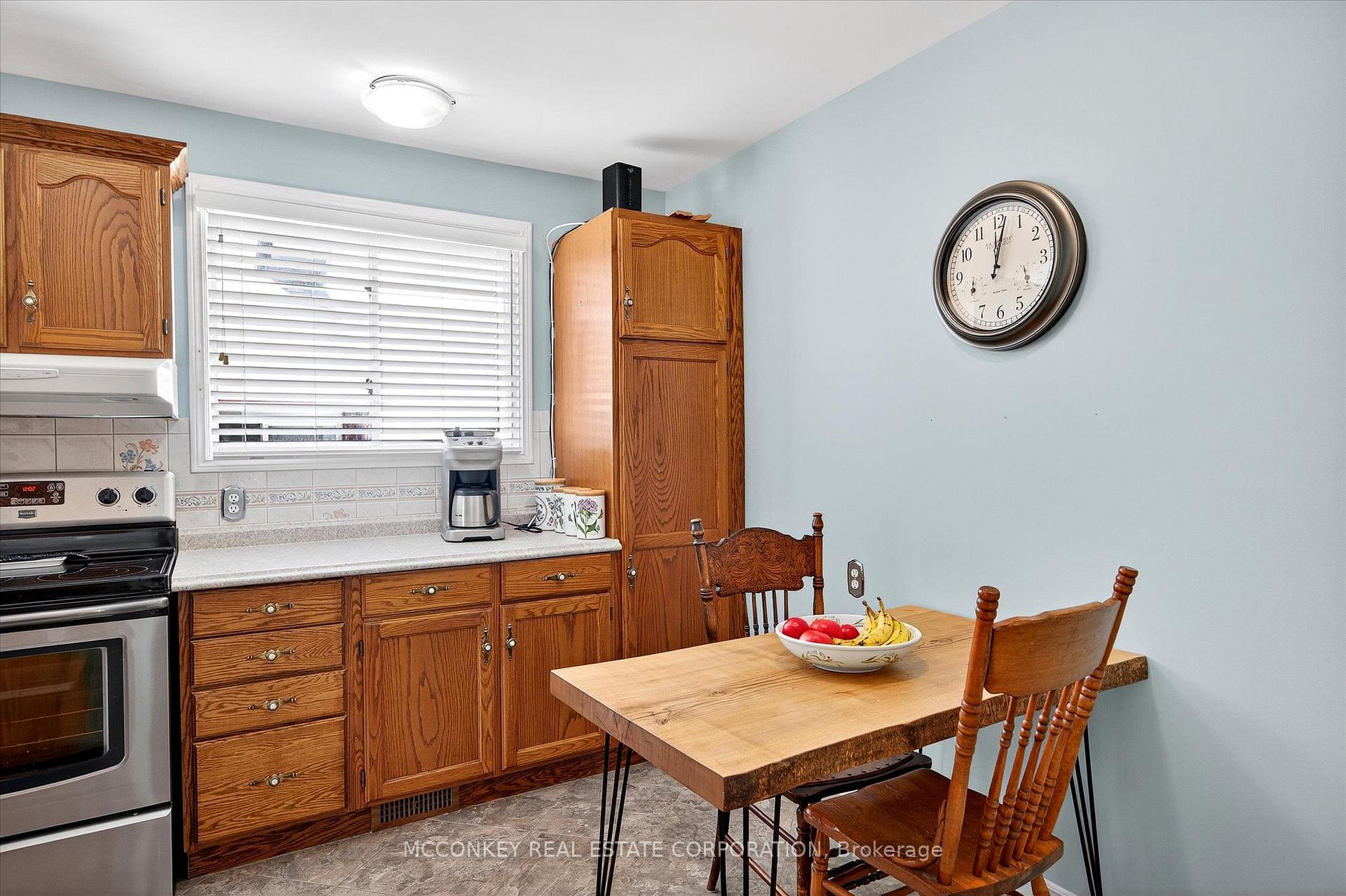 Photo 13 of 1216 Hilliard Street, Peterborough, Northcrest Ward 5 — HOMEH