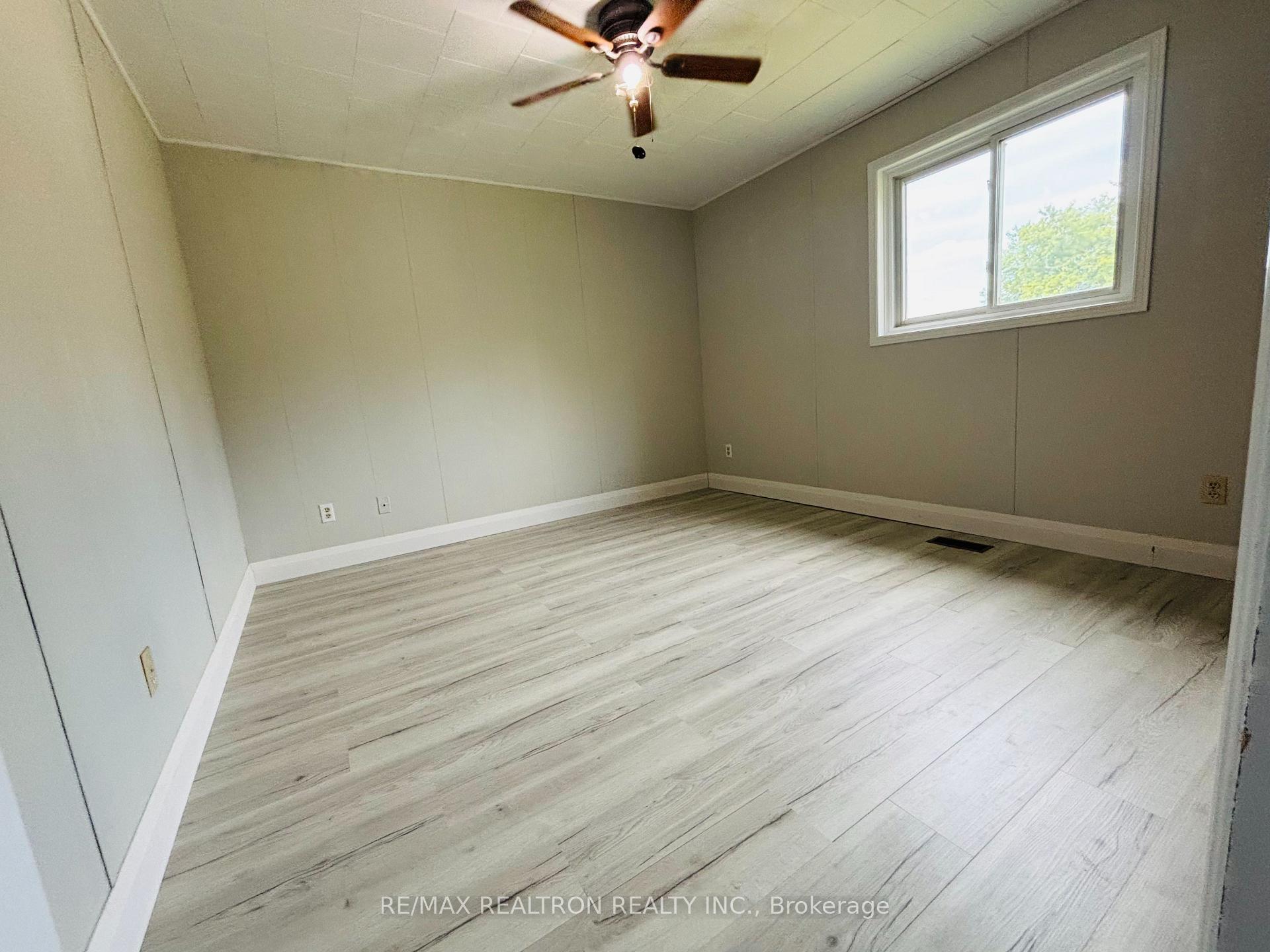 Photo 8 of 850 Lockhart Road, Barrie, Rural Barrie Southeast — HOMEH
