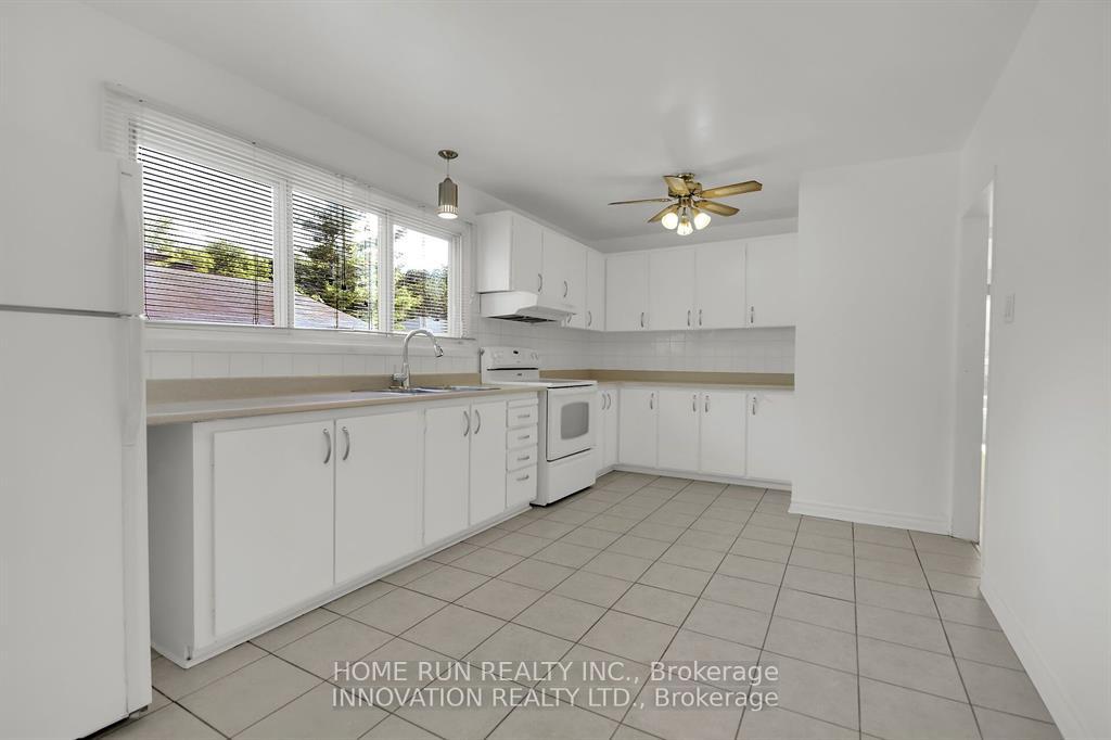 Photo 9 of Unit 2, 859 Tavistock Street, Ottawa, Queensway Terrace North — HOMEH