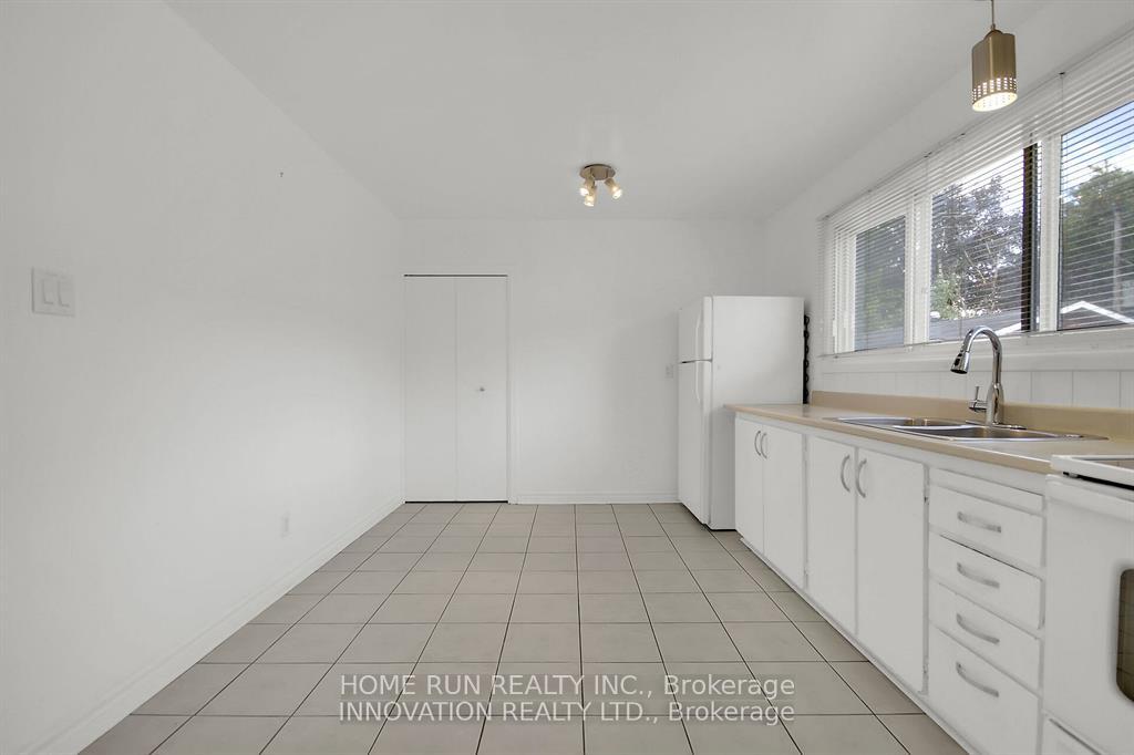 Photo 8 of Unit 2, 859 Tavistock Street, Ottawa, Queensway Terrace North — HOMEH