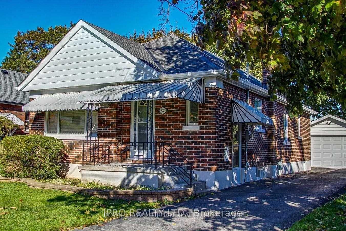Photo 1 of 87 Oakes Avenue, Oshawa, O'Neill — HOMEH