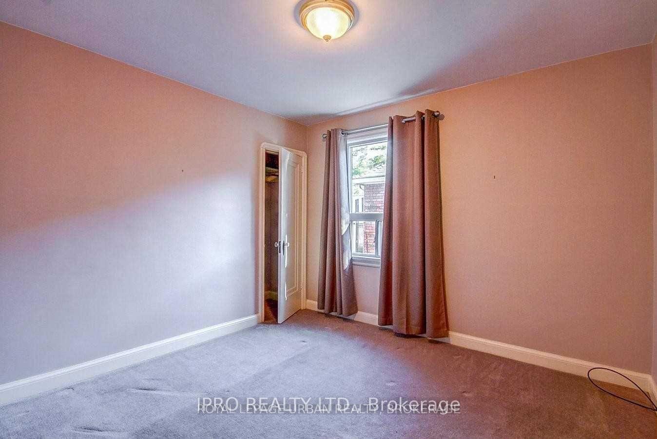 Photo 17 of 87 Oakes Avenue, Oshawa, O'Neill — HOMEH