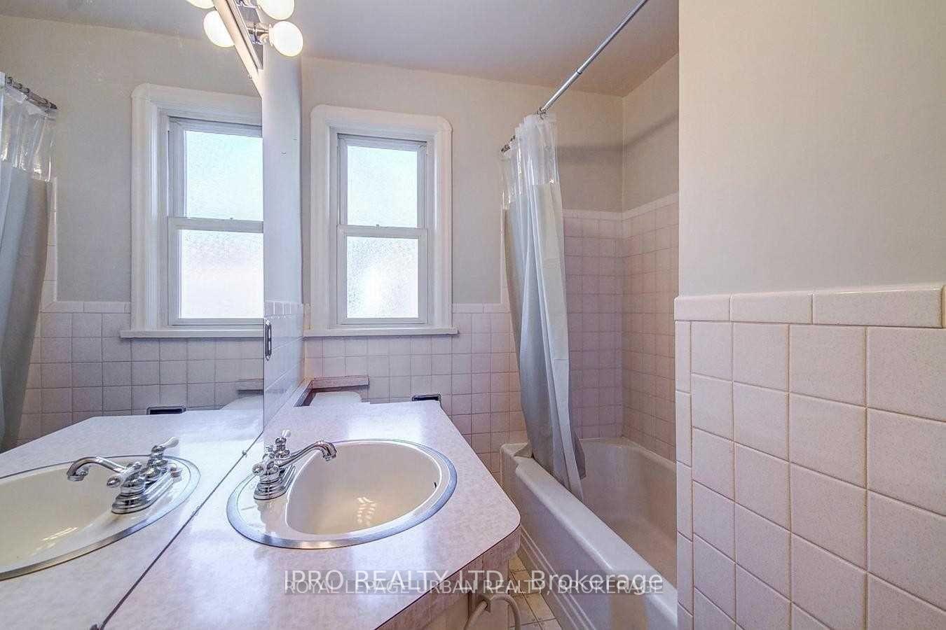Photo 19 of 87 Oakes Avenue, Oshawa, O'Neill — HOMEH