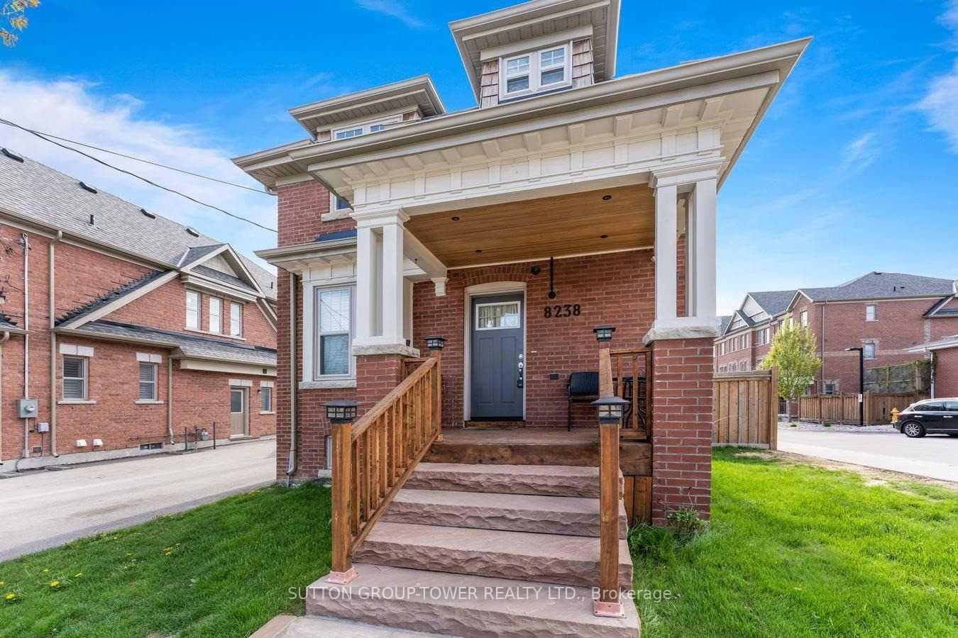 Photo 4 of 8238 Kipling Avenue, Vaughan, West Woodbridge — HOMEH
