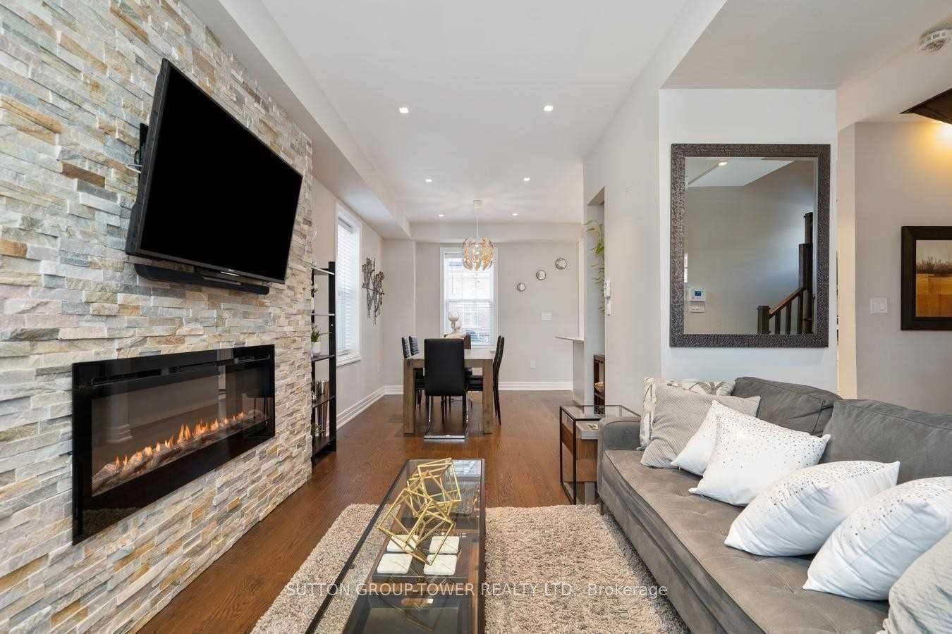 Photo 9 of 8238 Kipling Avenue, Vaughan, West Woodbridge — HOMEH
