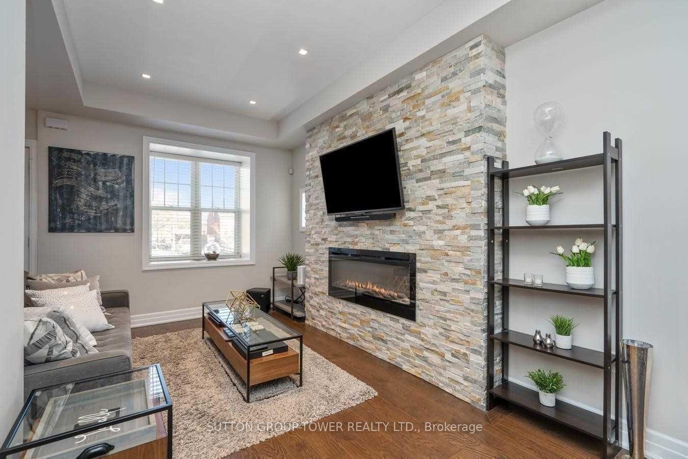 Photo 11 of 8238 Kipling Avenue, Vaughan, West Woodbridge — HOMEH