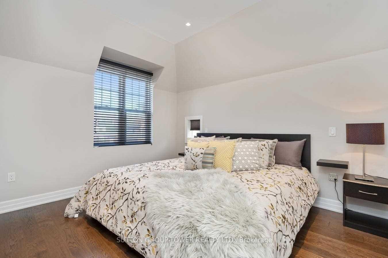 Photo 19 of 8238 Kipling Avenue, Vaughan, West Woodbridge — HOMEH
