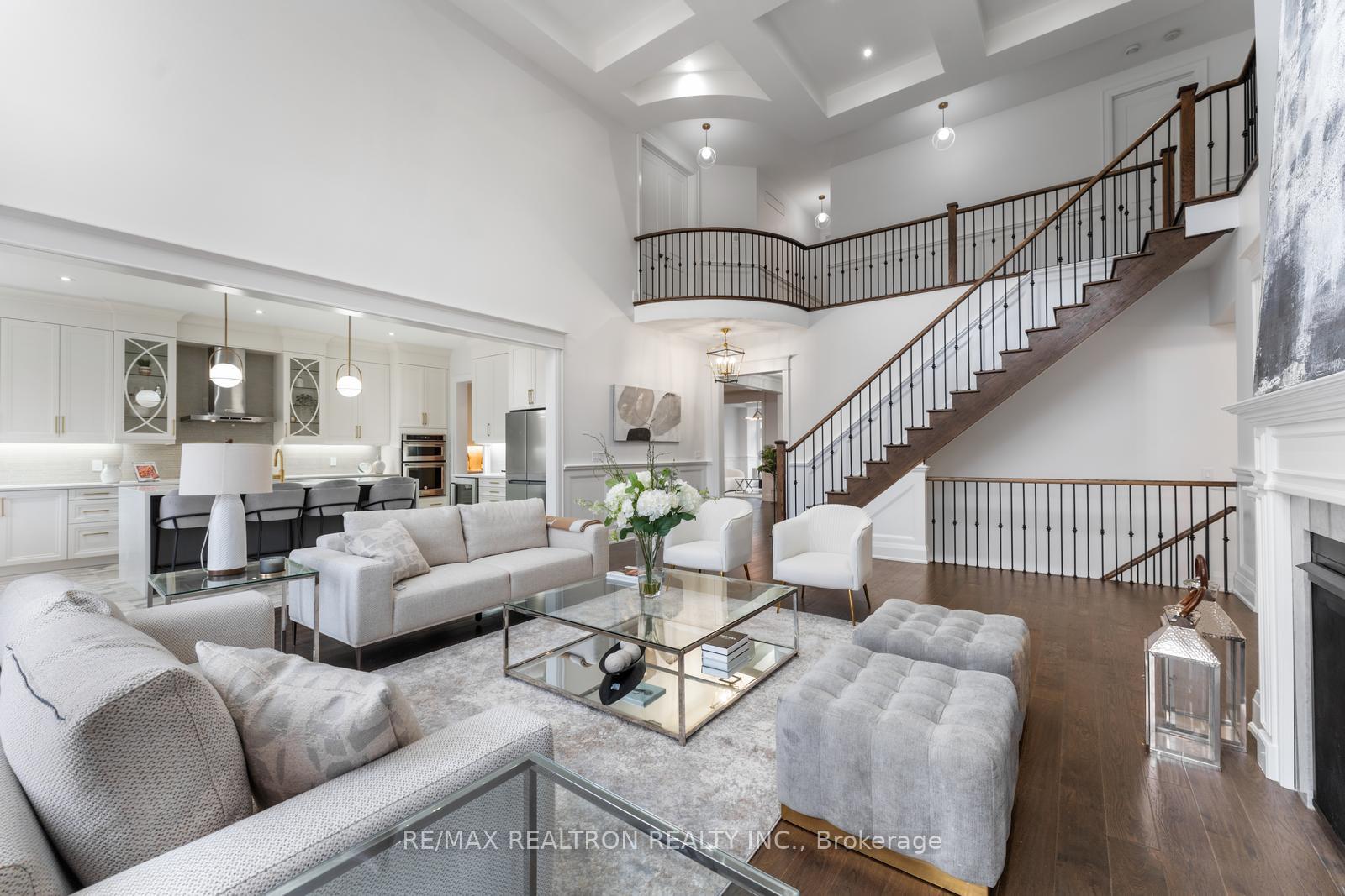 Photo 12 of 62 Endless Circle, Vaughan, Kleinburg — HOMEH