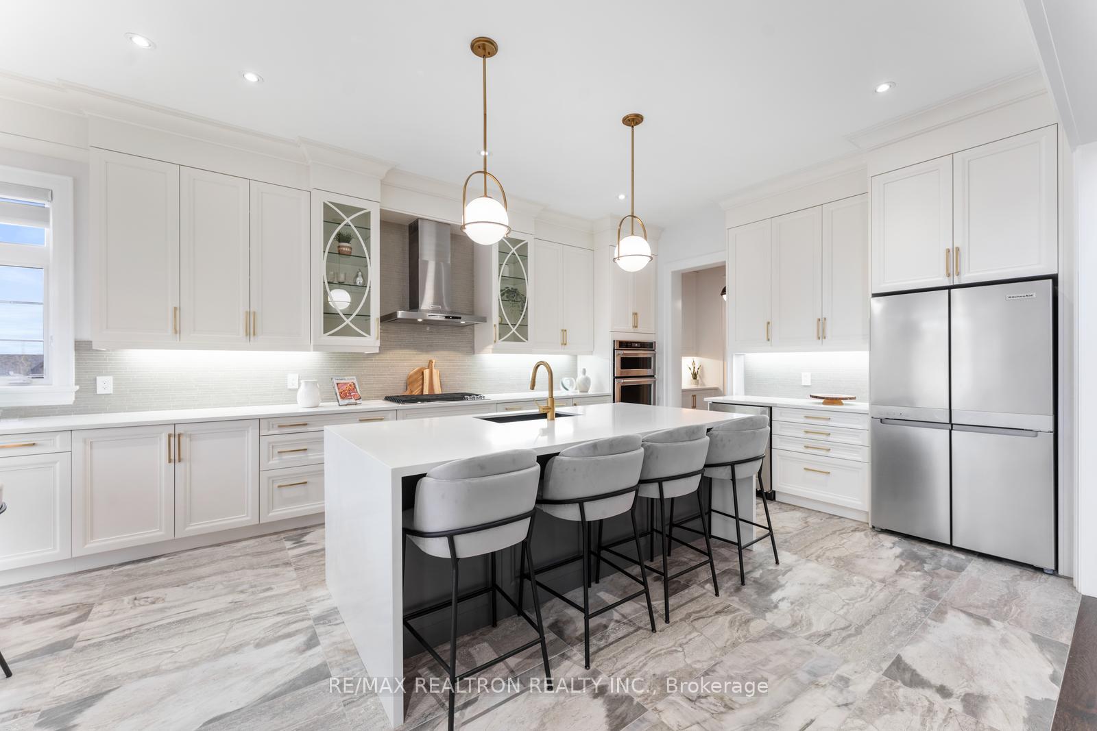 Photo 13 of 62 Endless Circle, Vaughan, Kleinburg — HOMEH