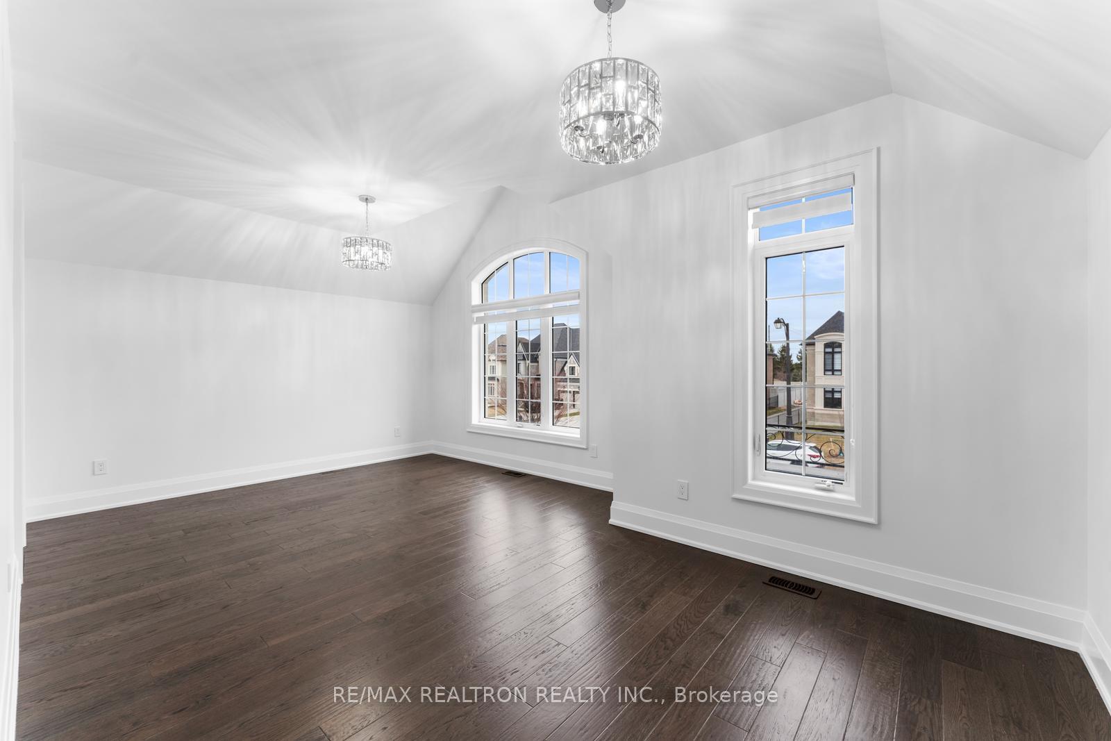 Photo 30 of 62 Endless Circle, Vaughan, Kleinburg — HOMEH