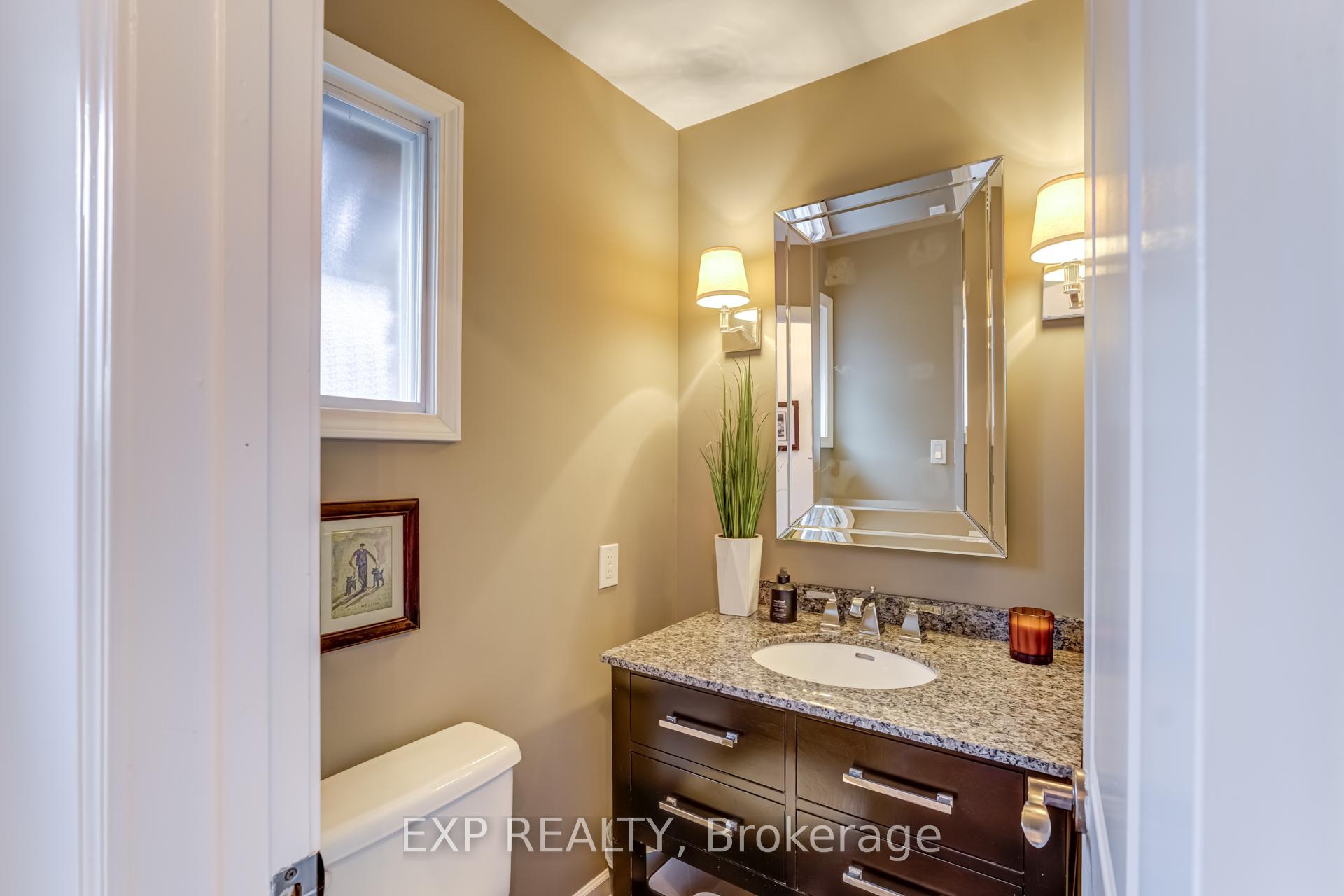 Photo 16 of 590 Stonebridge Lane, Pickering, West Shore — HOMEH