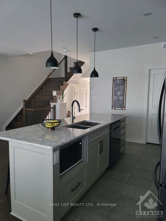 Photo 6 of 632 Cartographe Street, Ottawa, Camelot — HOMEH