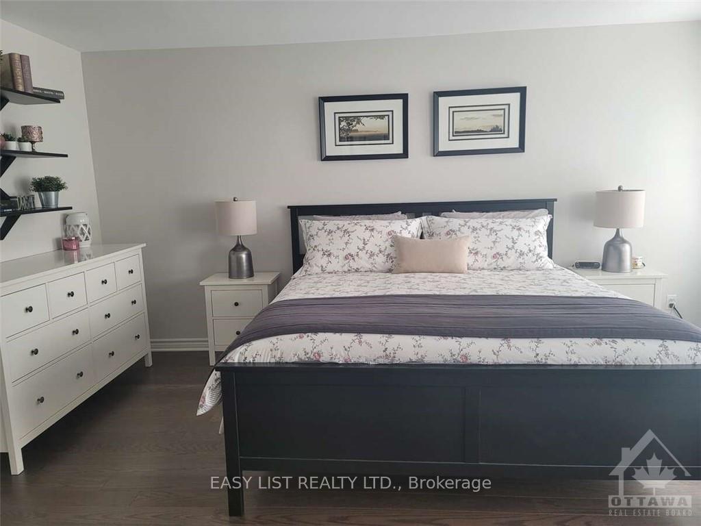 Photo 12 of 632 Cartographe Street, Ottawa, Camelot — HOMEH