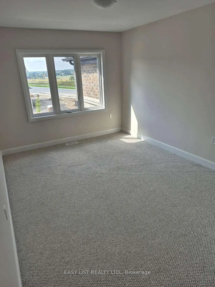 Photo 6 of 244 O'Neil Street, Peterborough, Monaghan Ward 2 — HOMEH