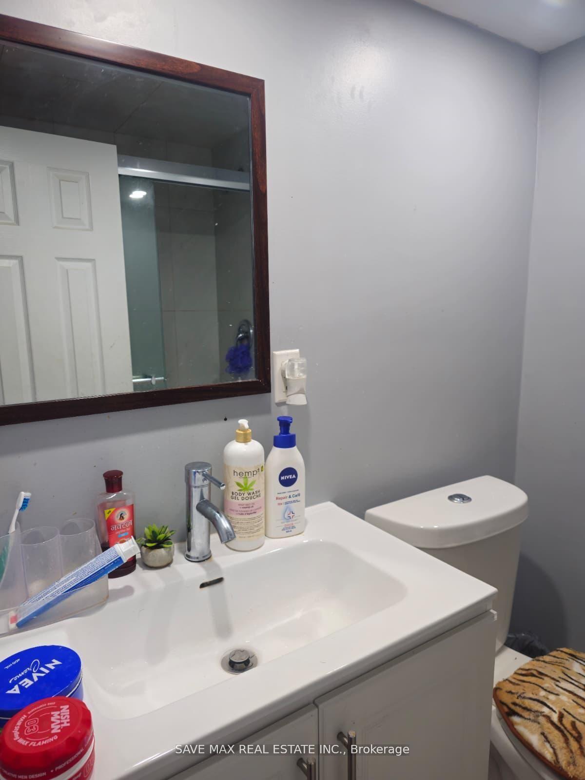 Photo 4 of 17 Tregate Crescent, Brampton, Fletcher's Meadow — HOMEH