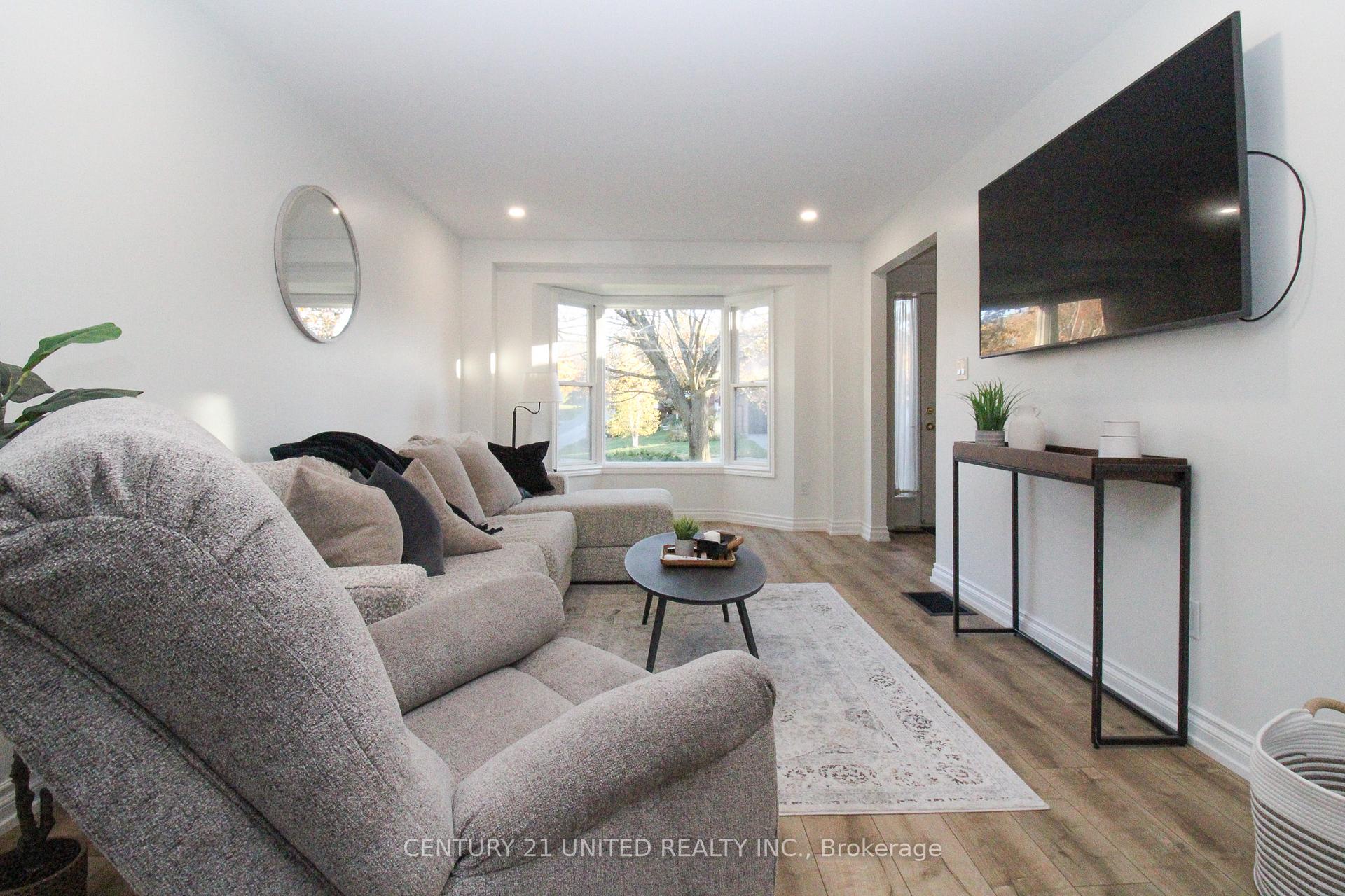 Photo 9 of 220 Ridgewood Road, Peterborough, Monaghan Ward 2 — HOMEH