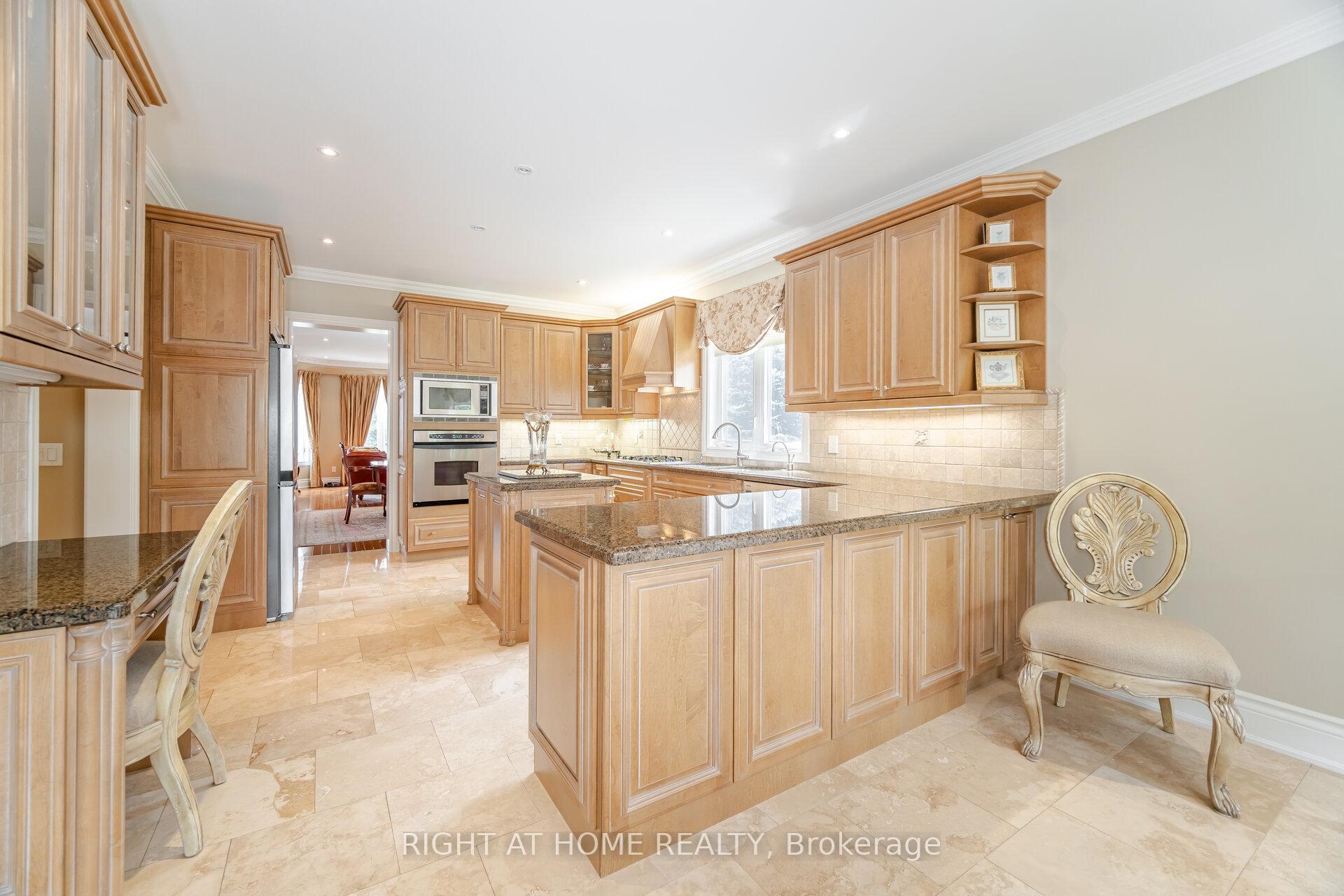 Photo 8 of 32 Rosa Court, Vaughan, Sonoma Heights — HOMEH