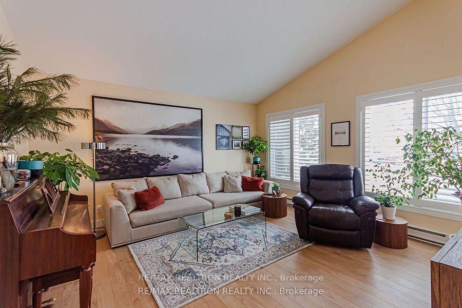 Photo 2 of 12 Lynn Crescent, Brock, Cannington — HOMEH